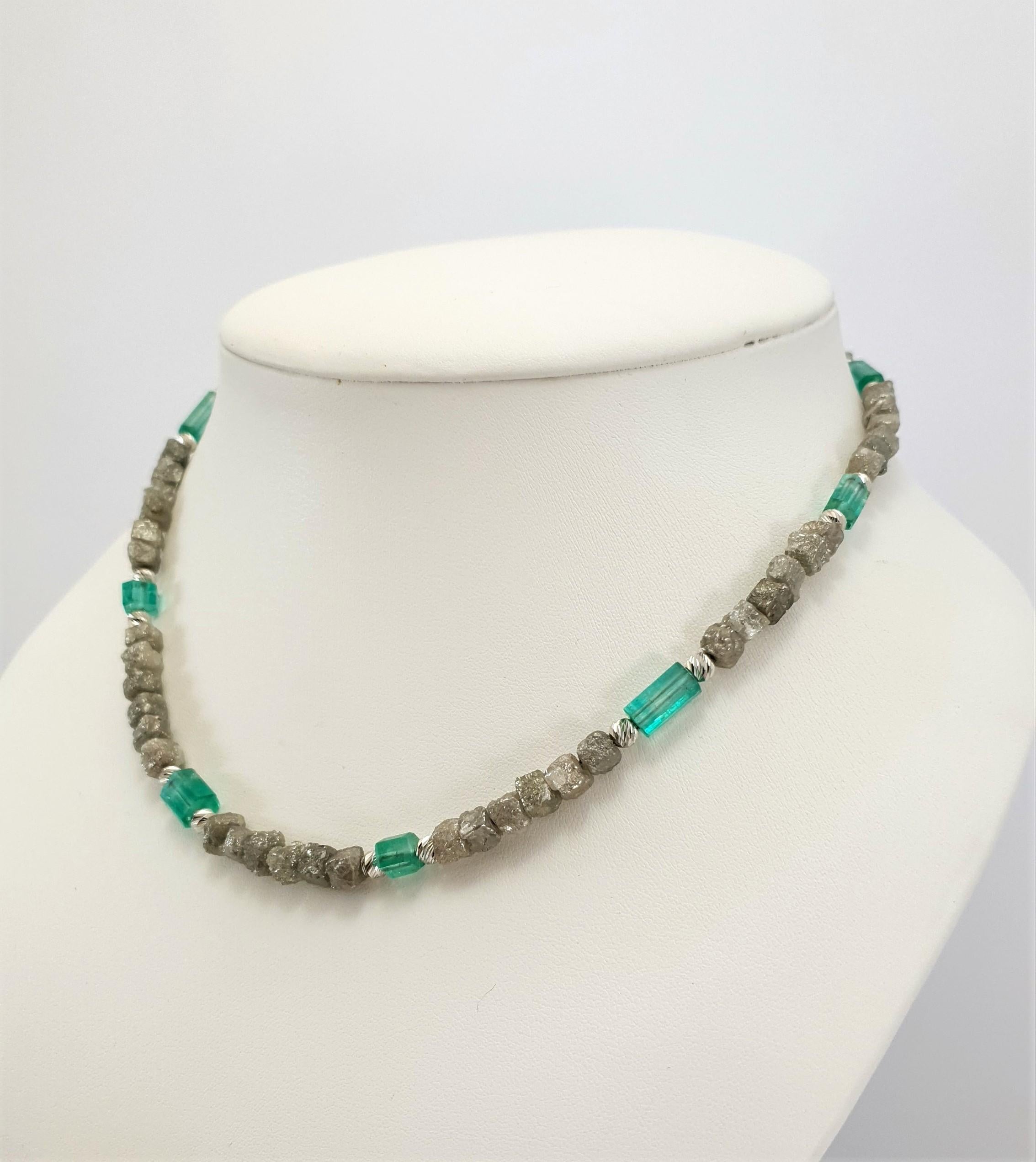 Women's or Men's Natural Diamond and Emerald Crystals Beads Necklace with 18 Carat White Gold For Sale