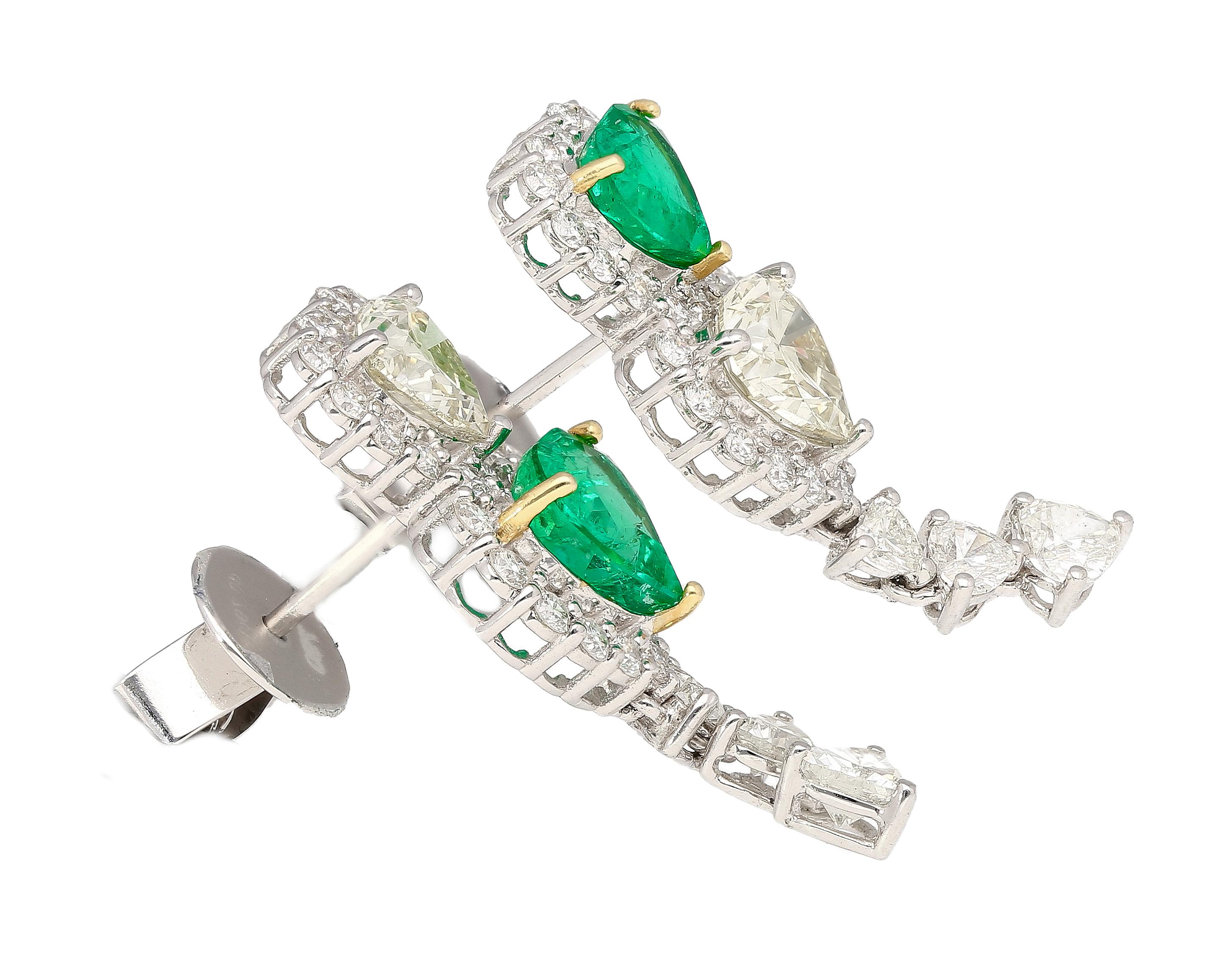 Natural Diamond and Emerald Heart Cut Mirrored Drop Earrings in 18k White Gold For Sale 1