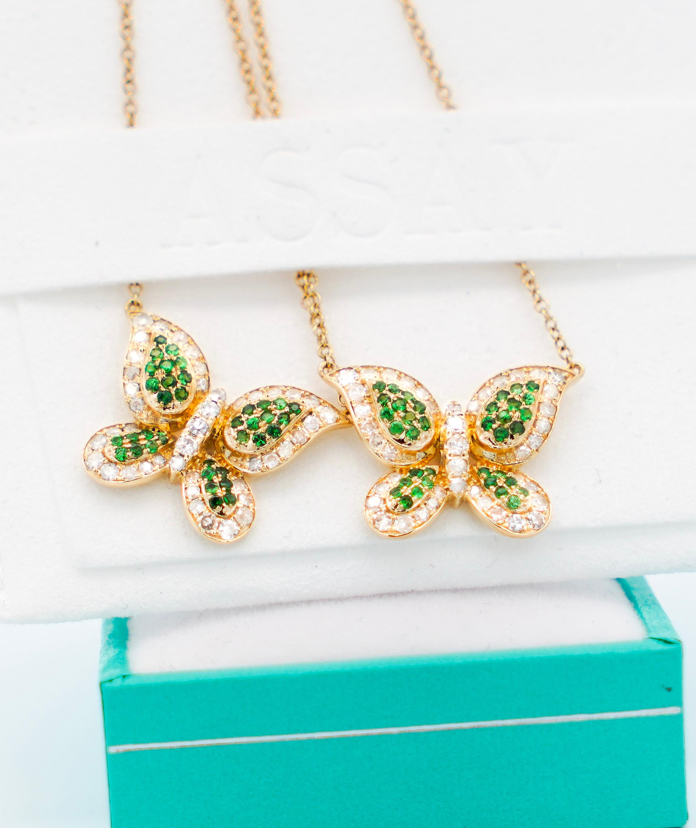 Natural Diamond and Green Tsavorite Cluster Butterfly 14K Yellow Gold Necklace For Sale 2