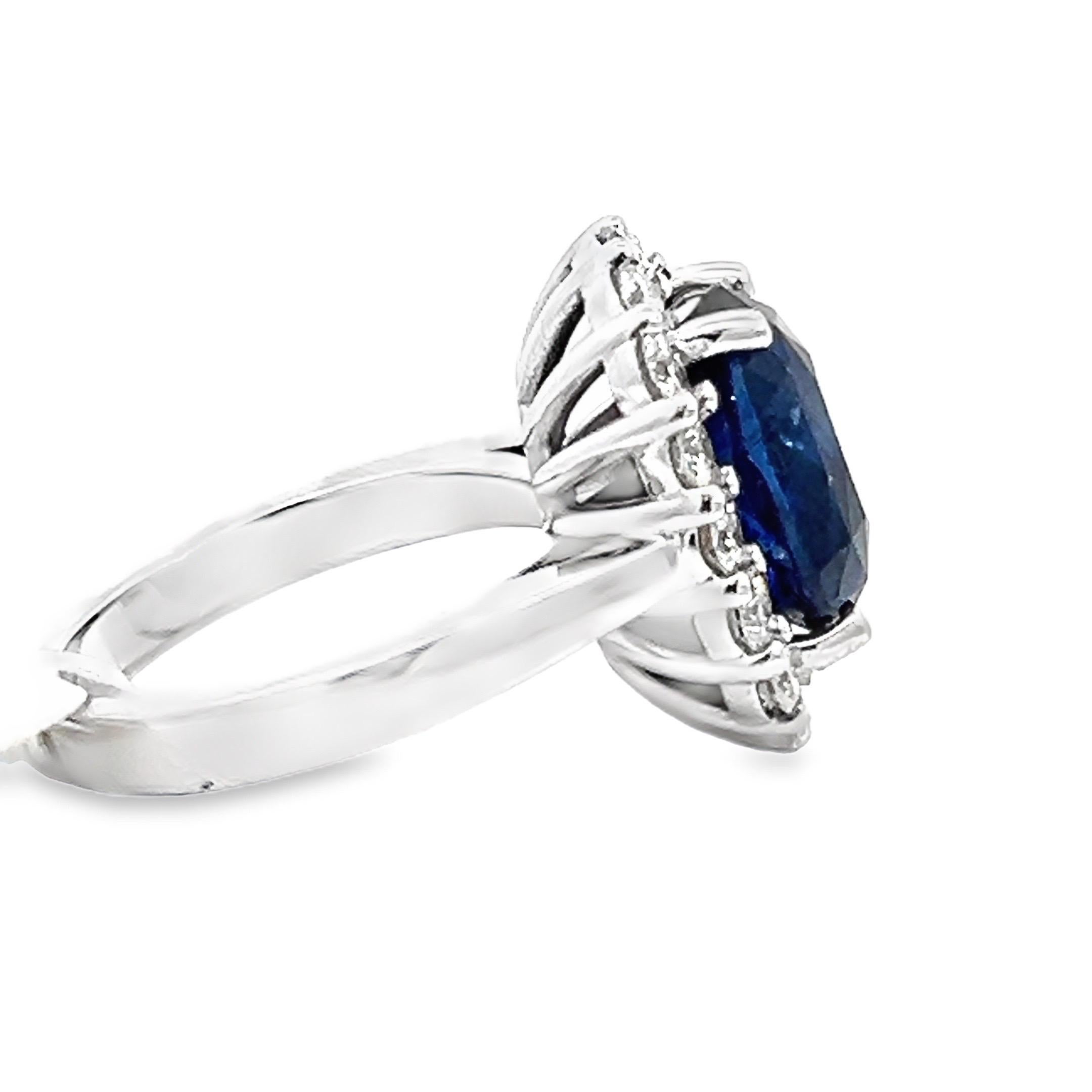 Natural Diamond and Oval Blue Sapphire Ring in 18k White Gold, 6.82ct, Lady-D For Sale 1