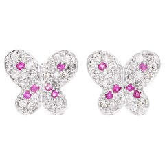 Pendientes de oro blanco de 14 quilates con diamante natural y zafiro rosa en forma de mariposa
