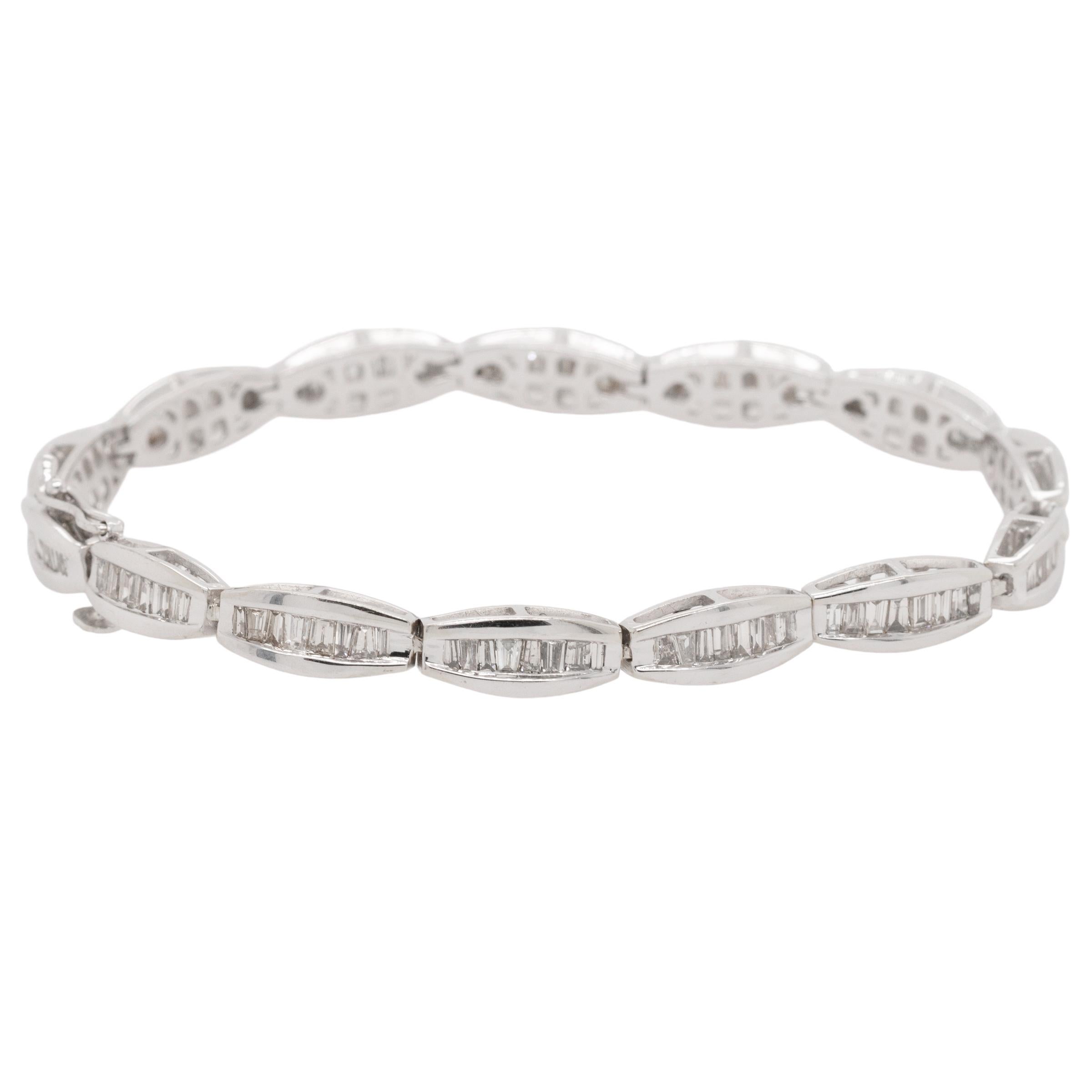 Bracelet baguette de diamants naturels en vente 3
