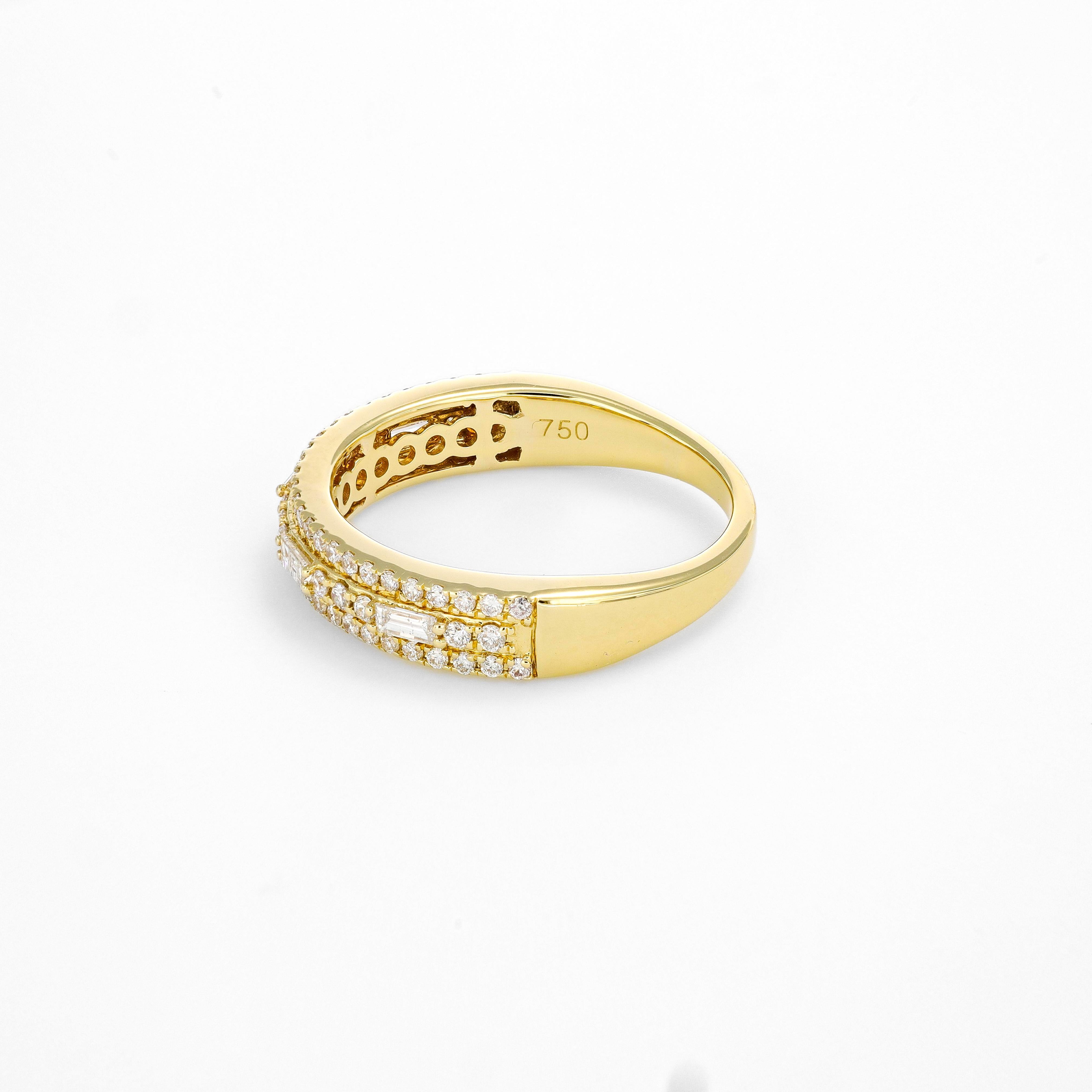 Round Cut Natural Diamond Band 0.51 Carat 18 Karat Yellow Gold Engagement Band Ring For Sale