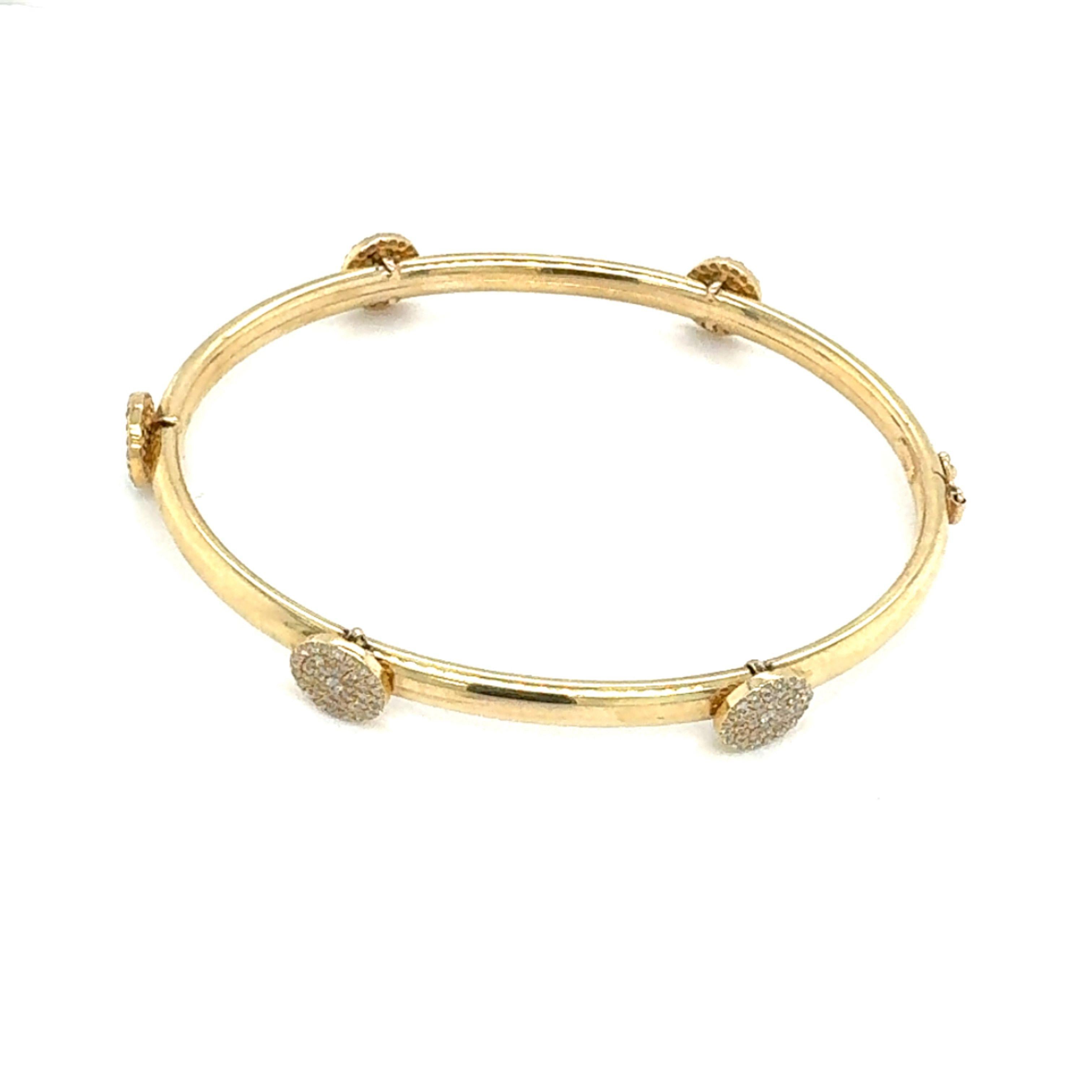 Women's Natural diamond bangle bracelet For Sale