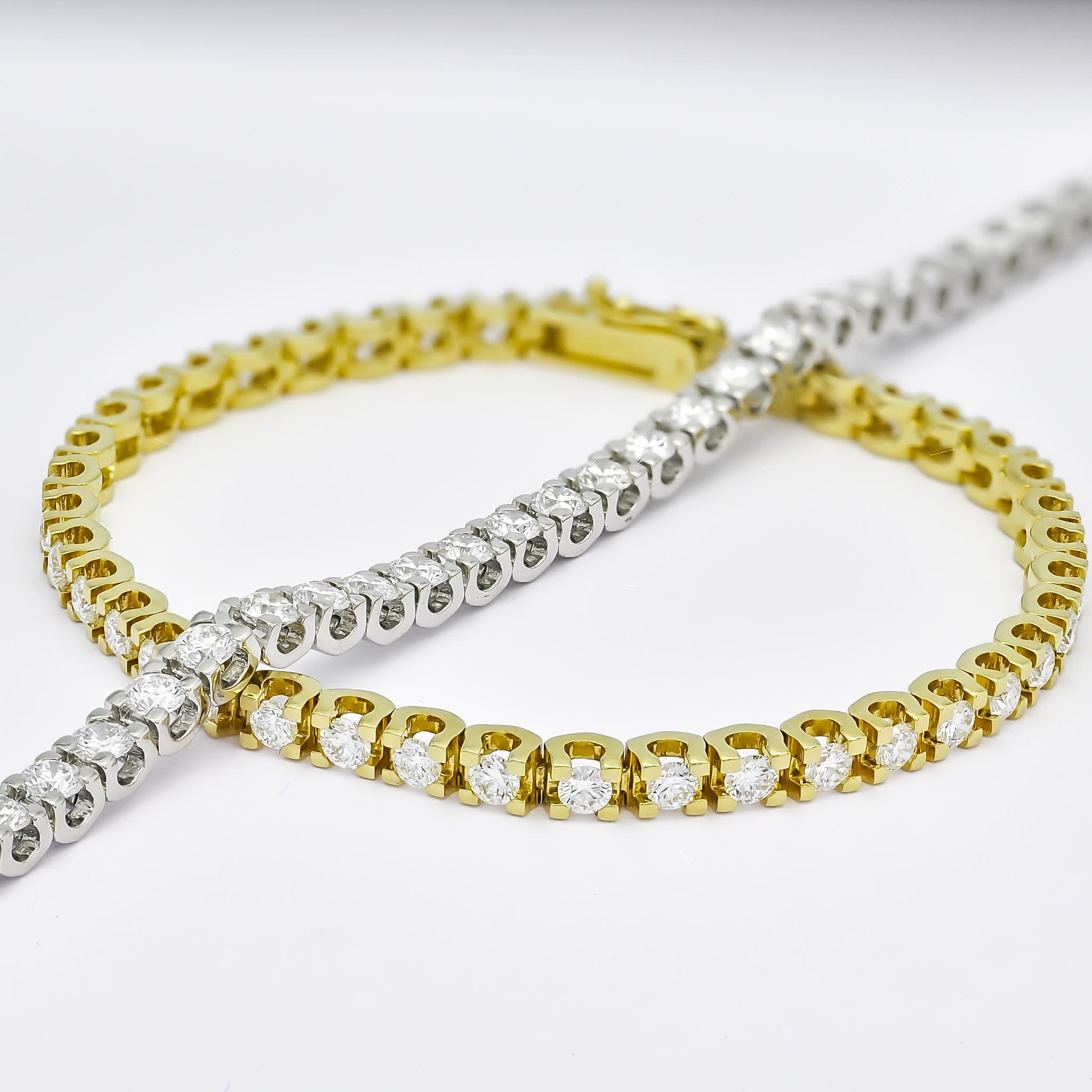 Natural Diamond Bracelet 4.04ct 18 Karat Yellow Gold Tennis Bracelet  For Sale 1