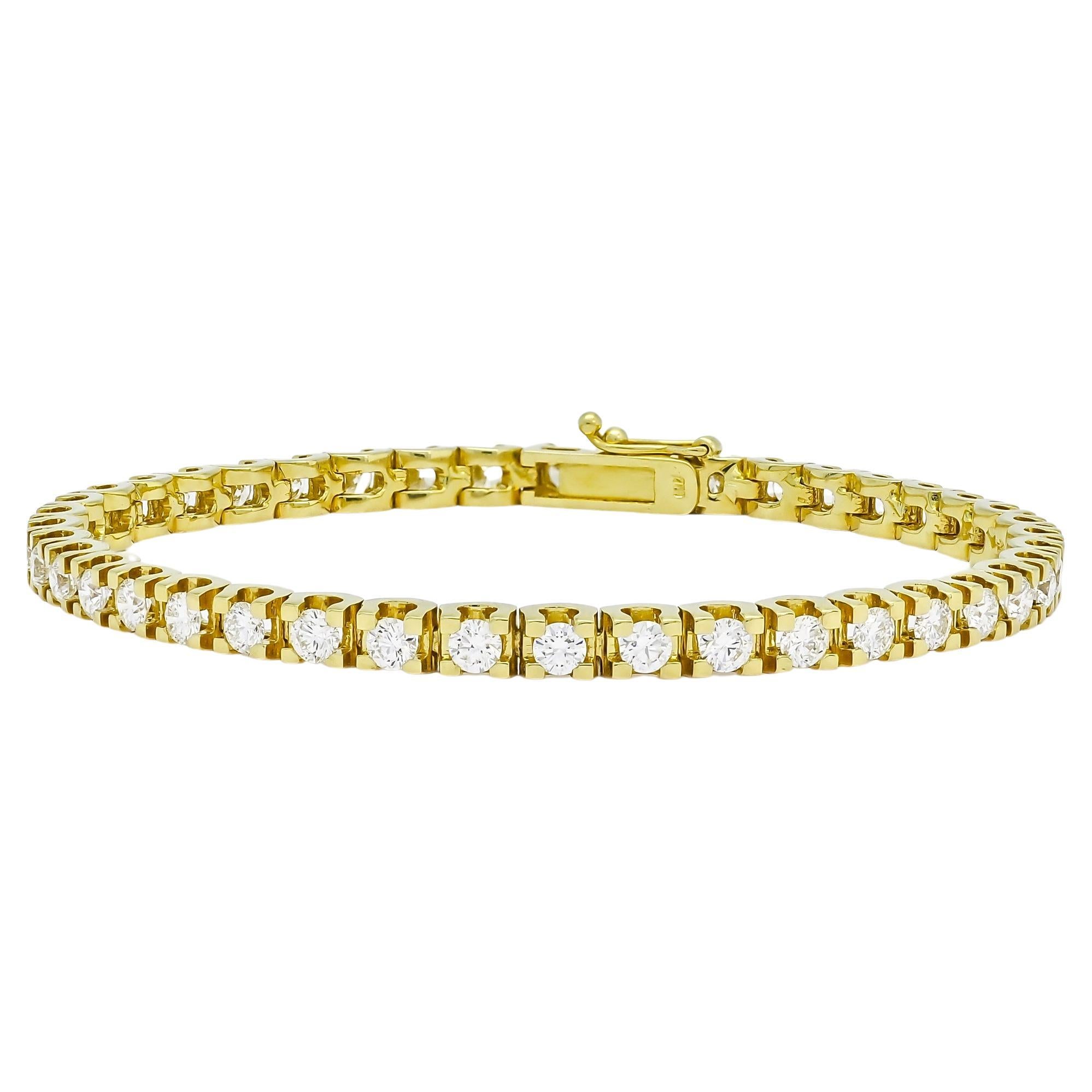 Natural Diamond Bracelet 4.04ct 18 Karat Yellow Gold Tennis Bracelet  For Sale