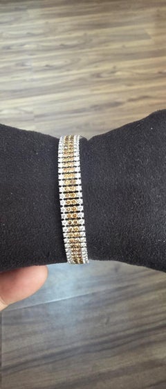 Natural Diamond Bracelet in 18k Yellow Gold
