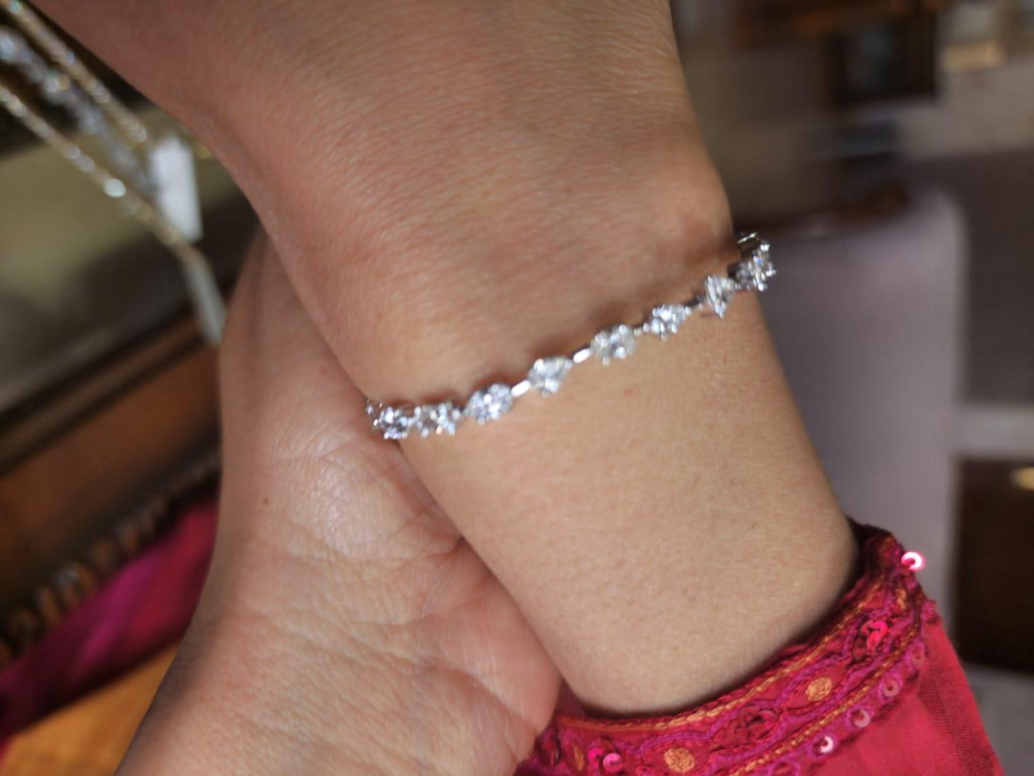 Pulsera de Diamantes Naturales con 4,45cts de Diamantes en Oro de 18k Corte mixto en venta