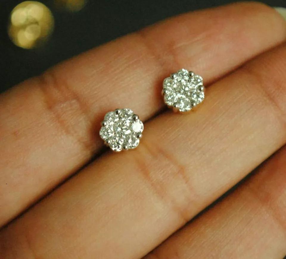 Natürlicher Diamant Brautstecker Ohrstecker Blume in 14k Gold mit Diamanten im Zustand „Neu“ im Angebot in Chicago, IL