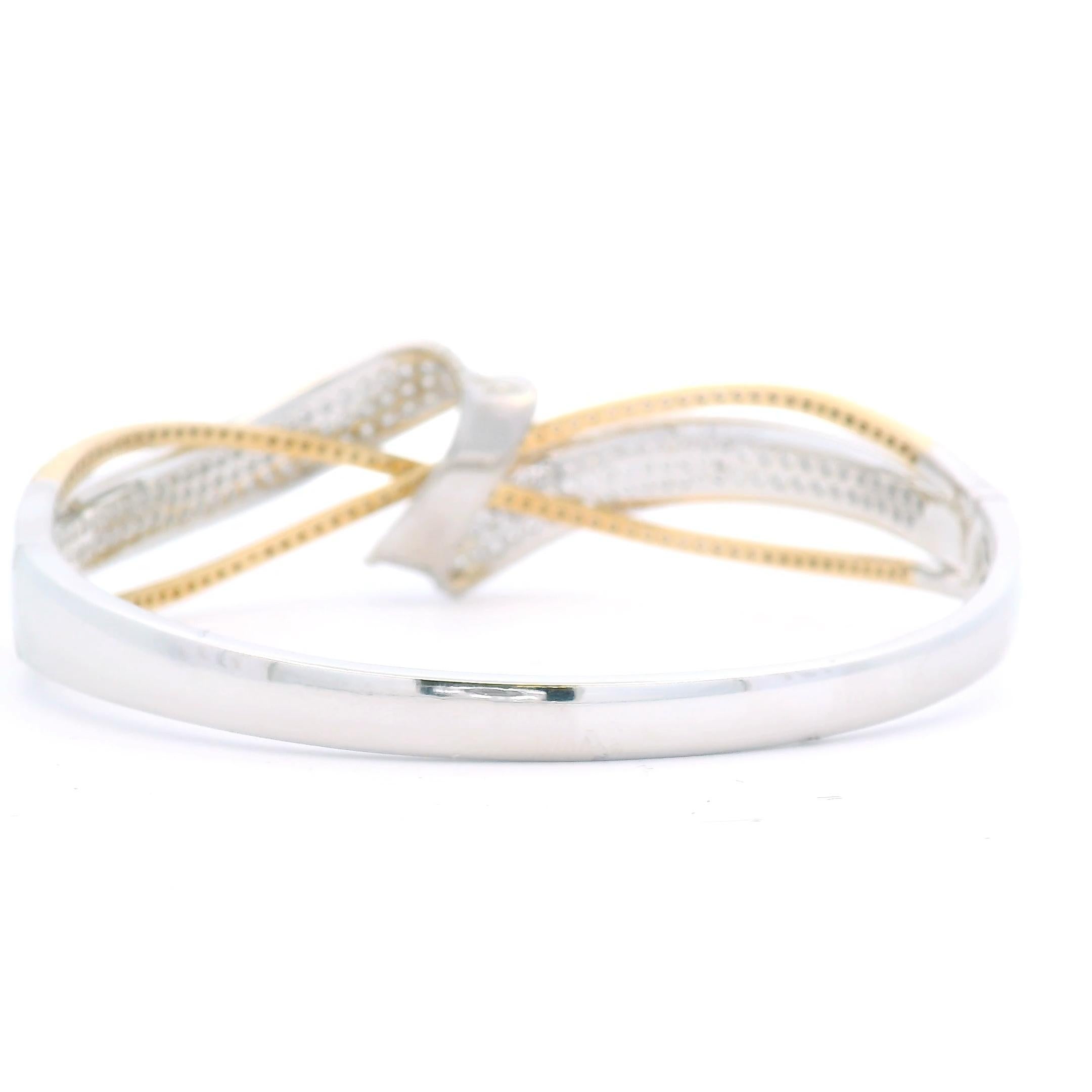 Natural Diamond Crossover Bangle 4.25 Carats in Two-Tone 14K Gold For Sale 1