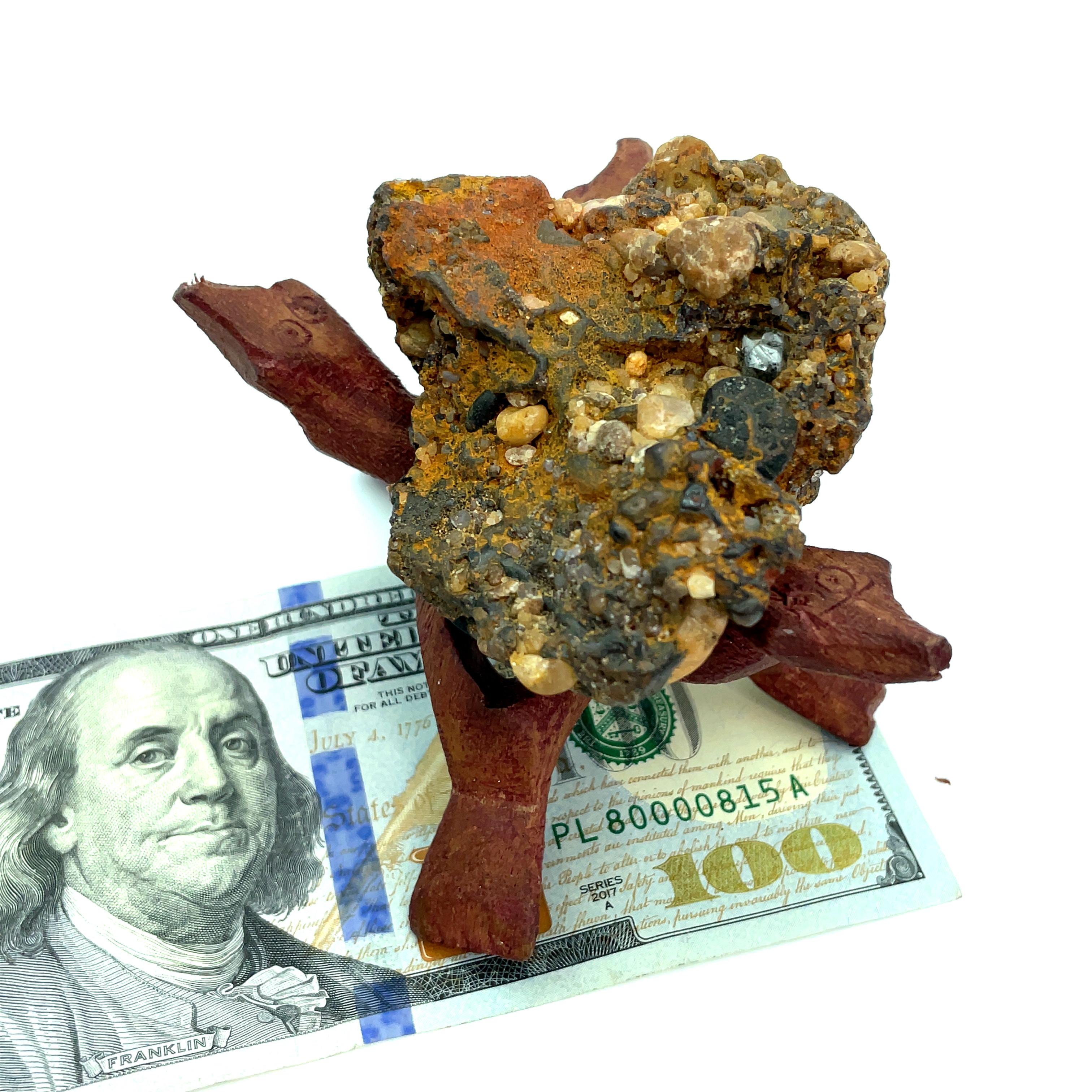Taglio grezzo Cristallo di diamante naturale in un antico conglomerato alluvionale-1