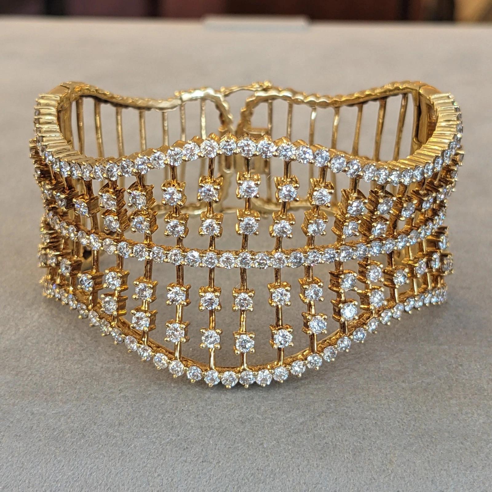Taglio rotondo Bracciale con diamanti naturali 10,20 cttw in oro giallo 14k in vendita