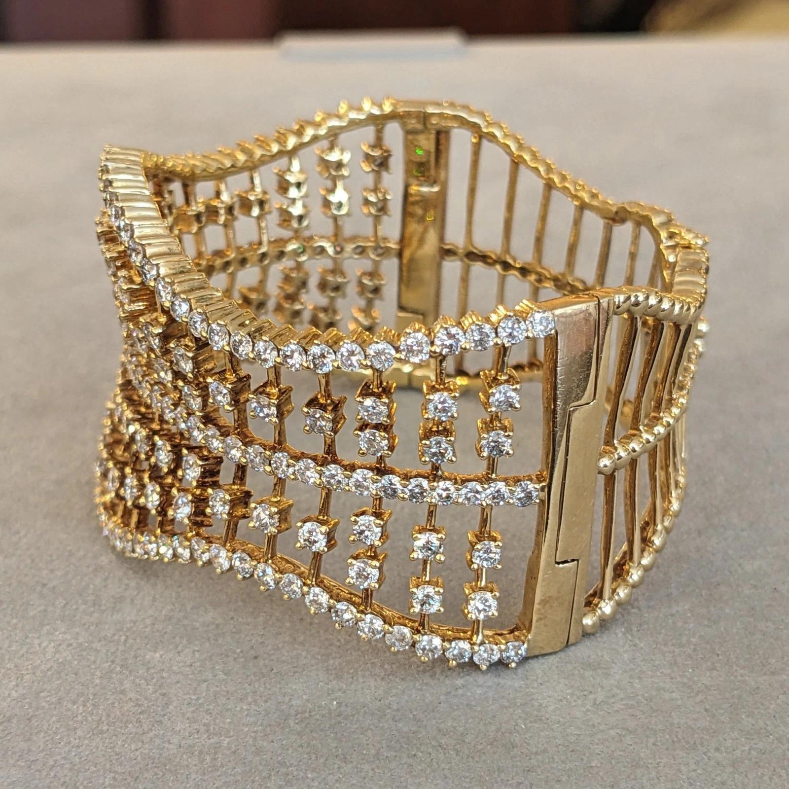 Donna Bracciale con diamanti naturali 10,20 cttw in oro giallo 14k in vendita