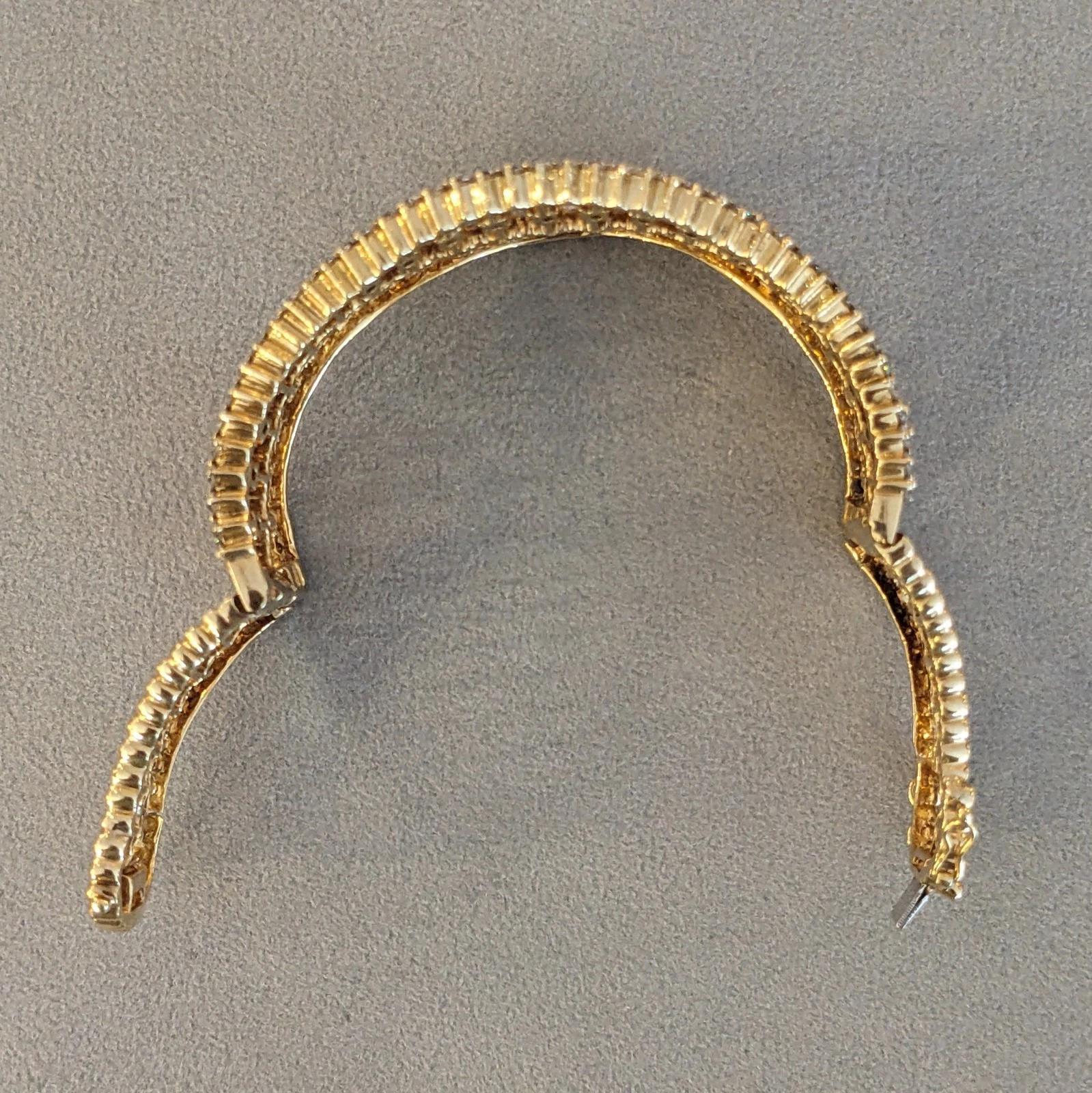 Bracciale con diamanti naturali 10,20 cttw in oro giallo 14k in vendita 3