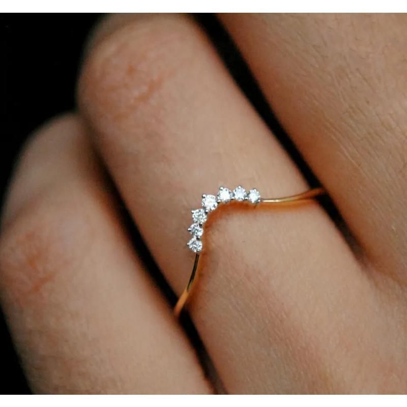 Natural Diamond Curve Band Ring Enhancer in 14k Gold In New Condition For Sale In Chicago, IL