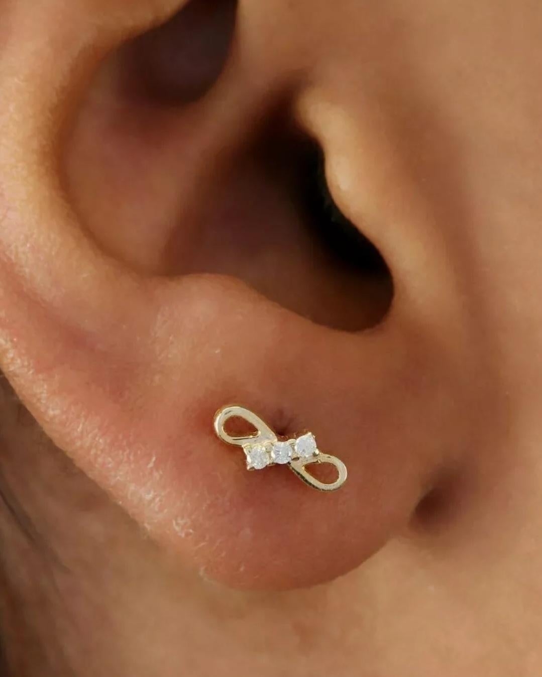 Art Deco Natural Diamond Dainty Designer Loop Earring 14k Gold Fine Minimalist Mother Day For Sale