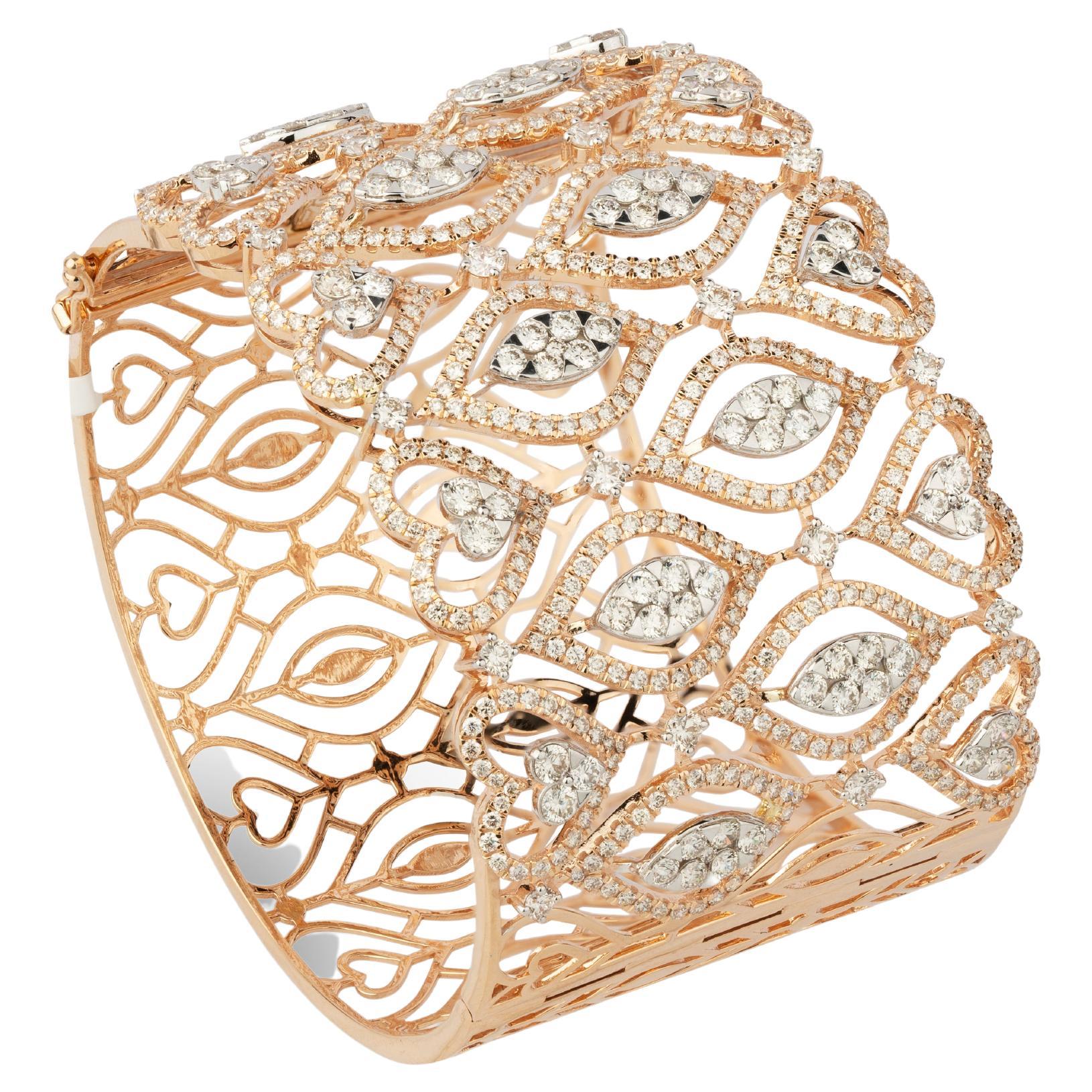 Natural diamond diamond bracelet in 18k gold For Sale