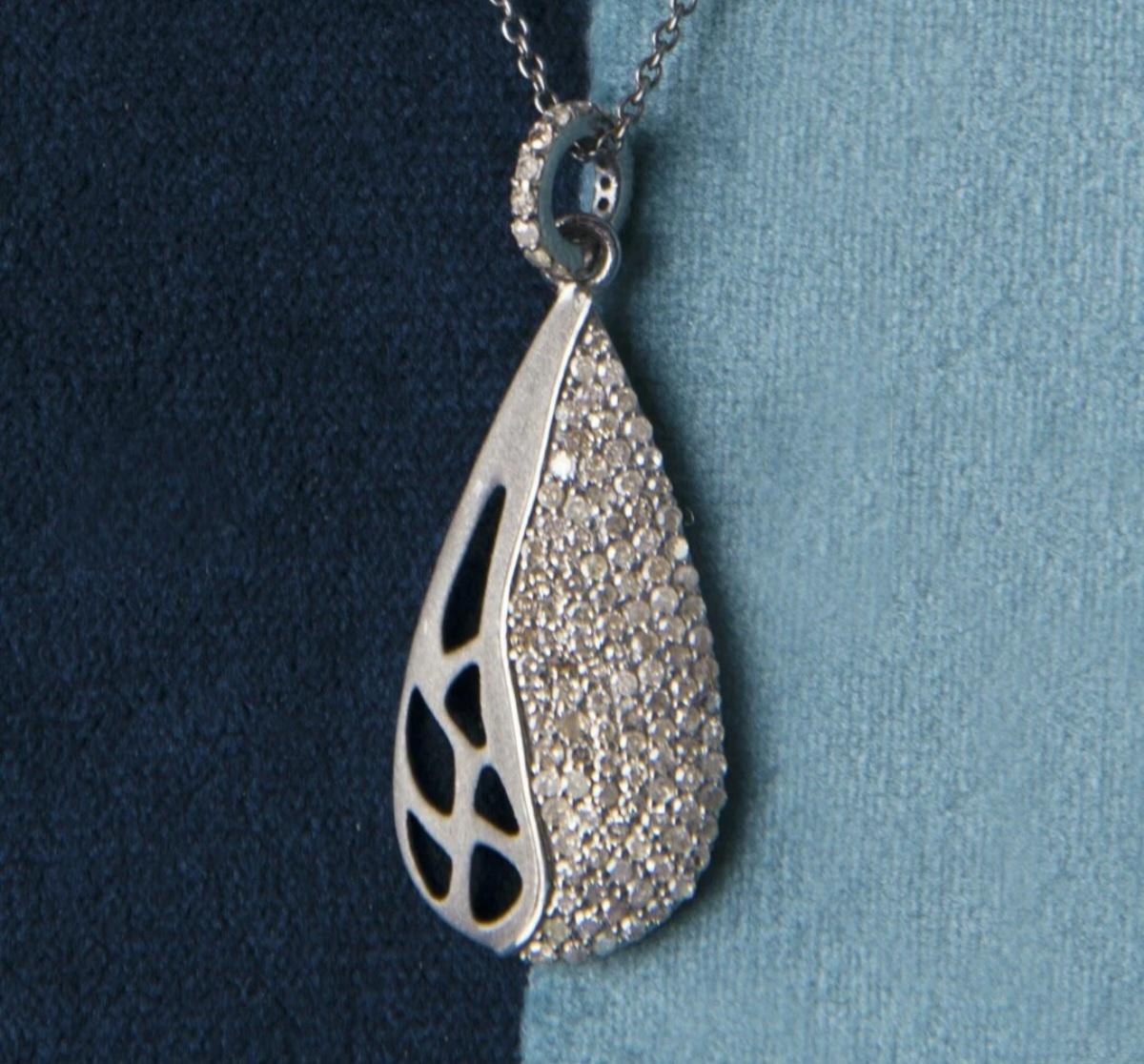 Natural Diamond Drop Pendant 925 Sterling Silver Drop Necklace Birthday Gift.

Base Metal
Sterling Silver, 925 parts per 1000
Diamond Weight
1.30 Cts Approx
Metal
Sterling Silver
Main Stone Shape
Round
Pendant Shape
Drop
Length (inches)
16 Inches