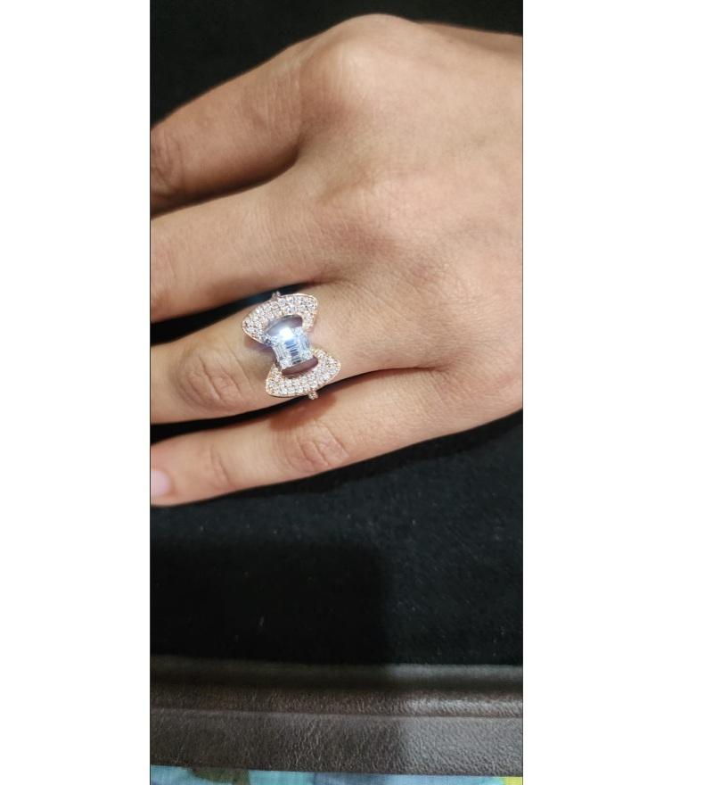 Boucle d'oreille en diamant naturel en or 14k Pour femmes en vente