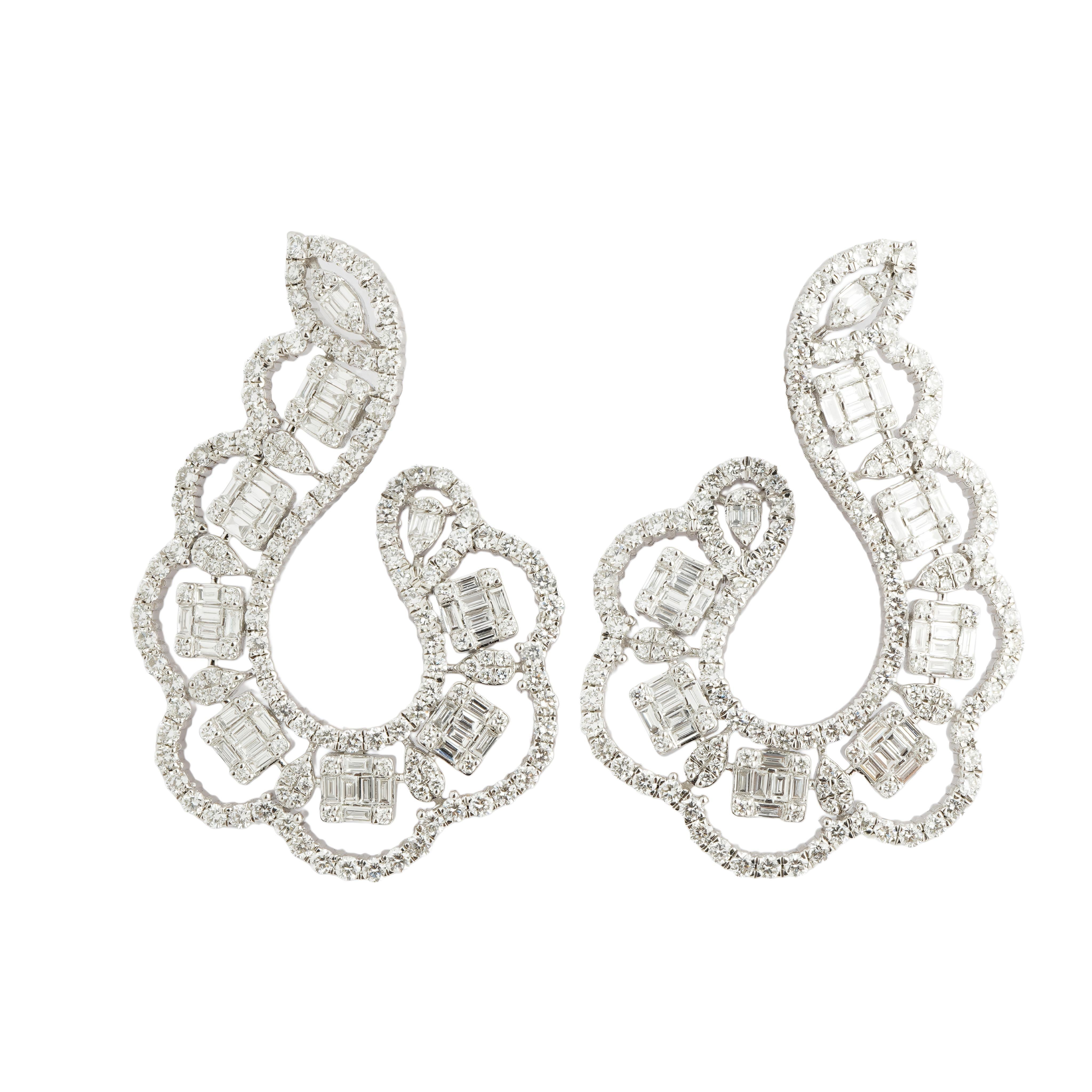 Donna Orecchino con diamante Nature in oro 14k in vendita