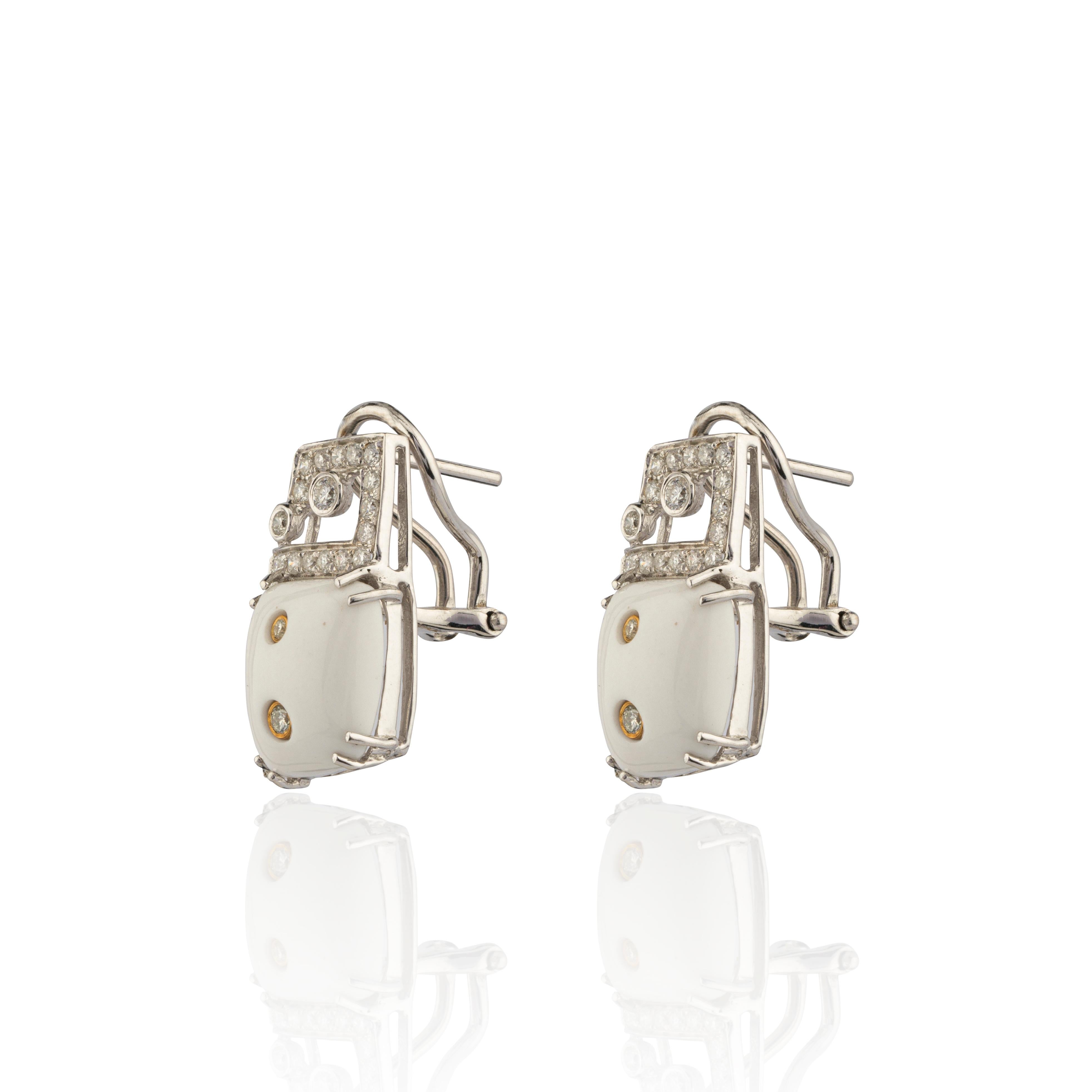 Women's Natural Diamond Earring with 0.68 Cts Diamond and white onyx 8.69 Cts & 18k Gold For Sale