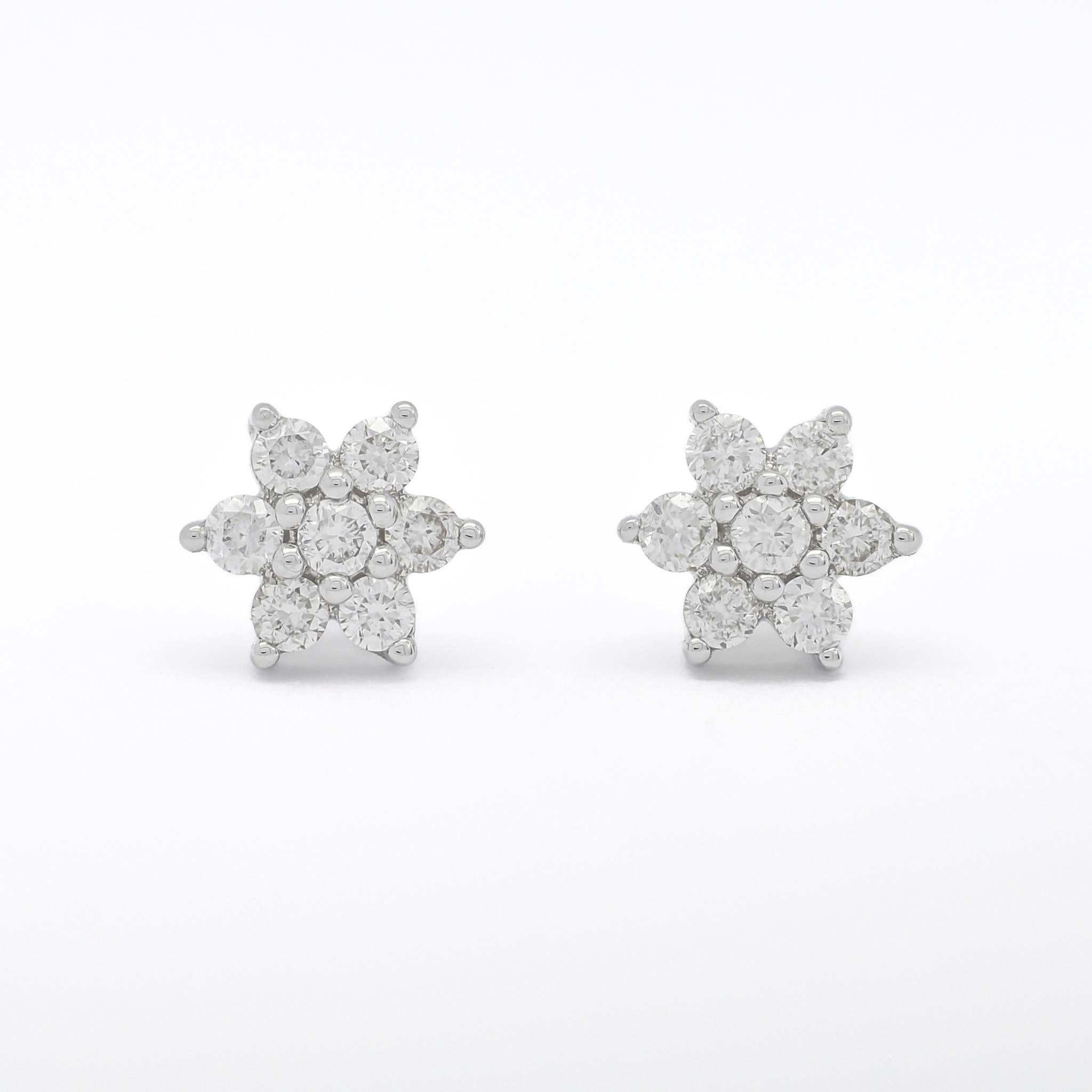 Clous d'oreilles simples en or jaune 18 carats avec diamants naturels 0,27 carat en vente 7