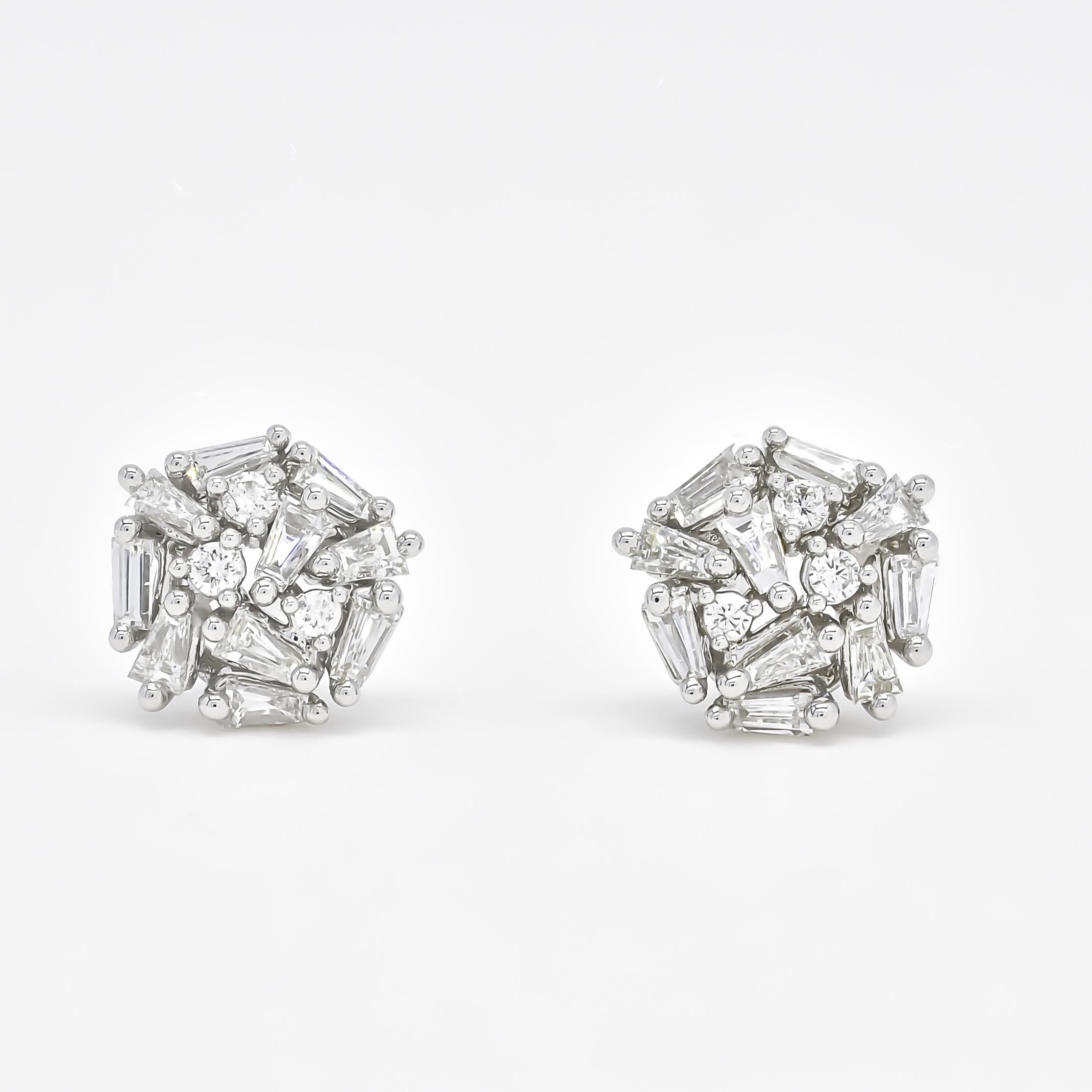 Natural Diamond Earrings 1.08 cts 18 Karat Yellow Gold Cluster Stud Earrings For Sale 1