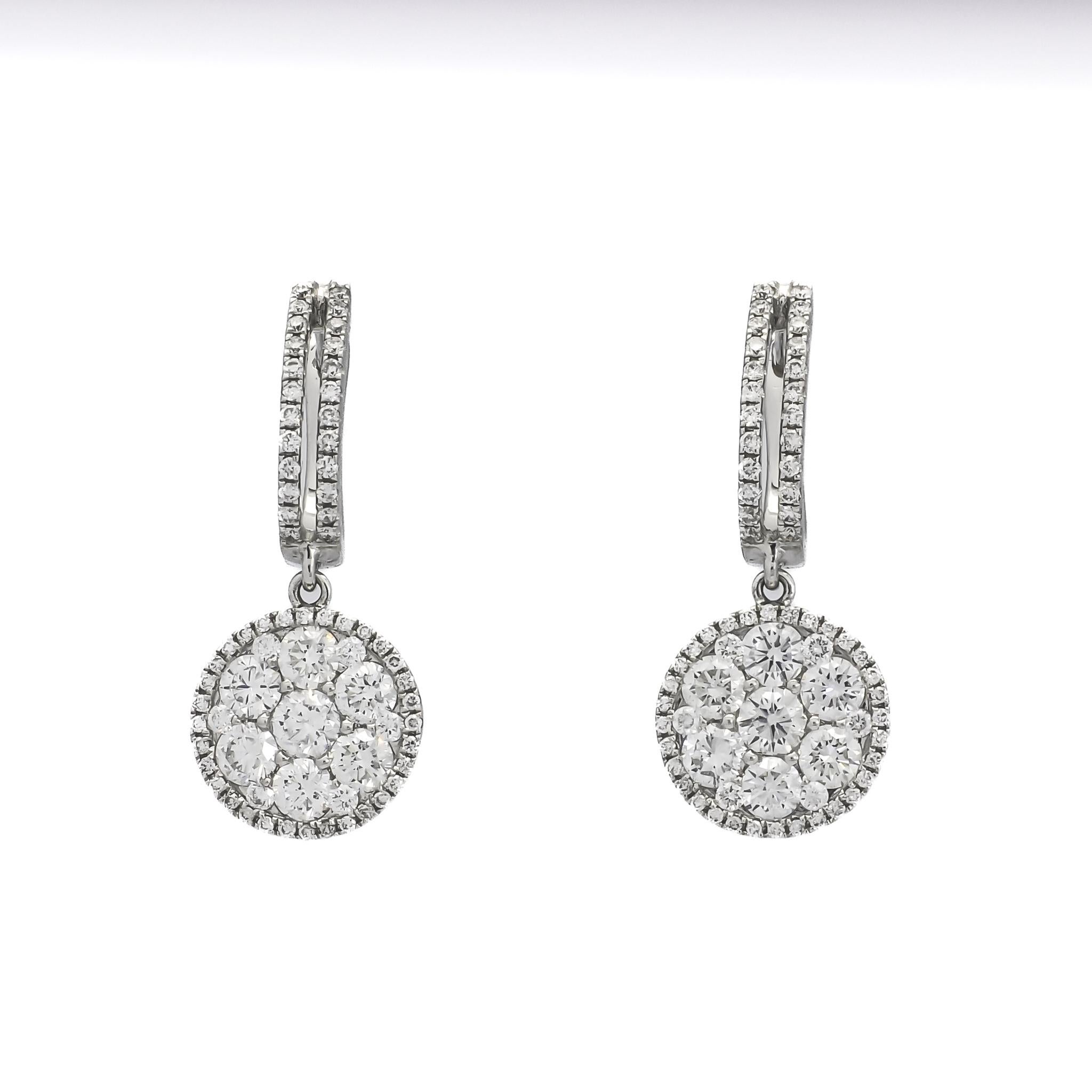 Natürliche Diamant-Ohrringe 2,40 Karat 18 Karat Weißgold Statement-Tropfen- Danglers im Angebot 2