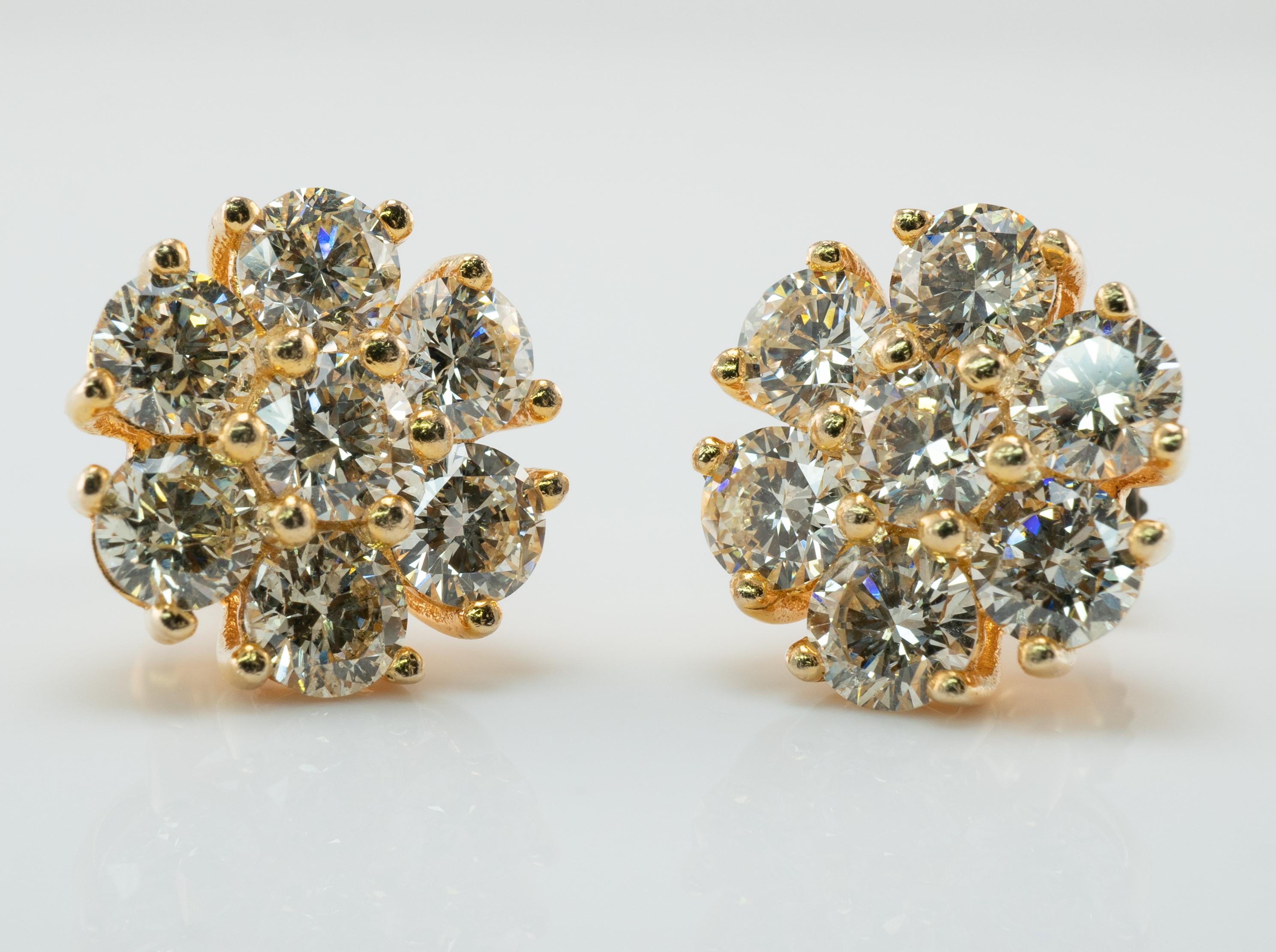 Taille brillant Clous d'oreilles en or 14 carats avec grappe de diamants naturels 4,00 carats TDW en vente