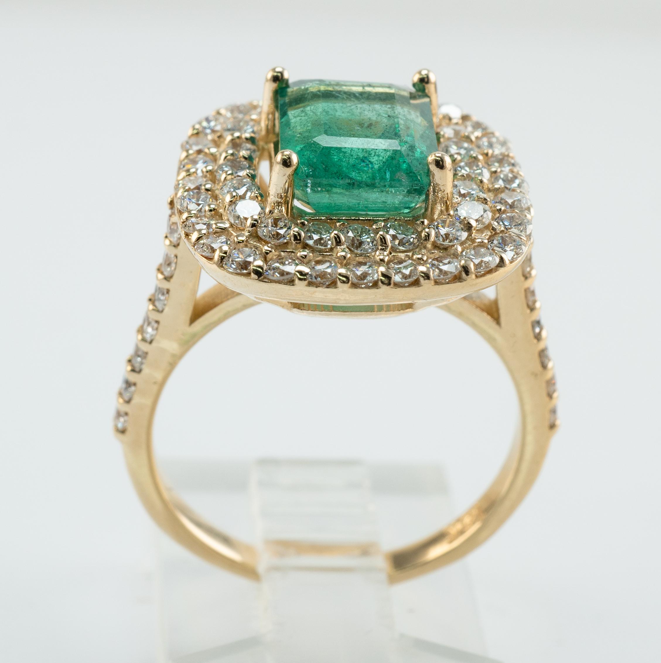 Natural Diamond Emerald Ring 18k Gold Rectangle Cut For Sale 5