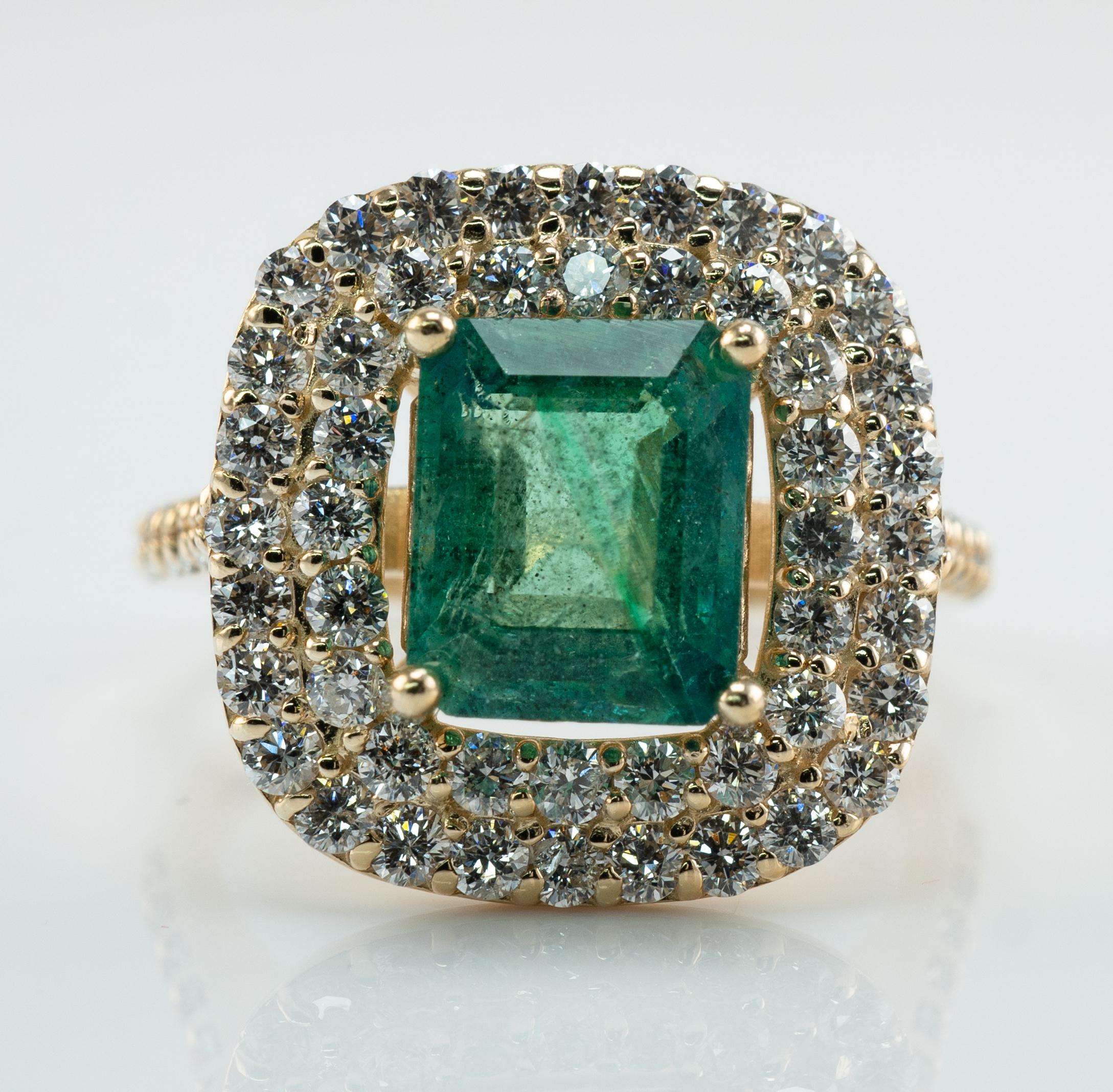 Natural Diamond Emerald Ring 18K Gold  Rectangle cut

This beautiful estate ring is finely crafted in solid 18K Yellow gold and set with genuine Earth mined Emerald and natural diamonds. The center rectable cut Emerald measures 8mm x 7mm (about 2.00