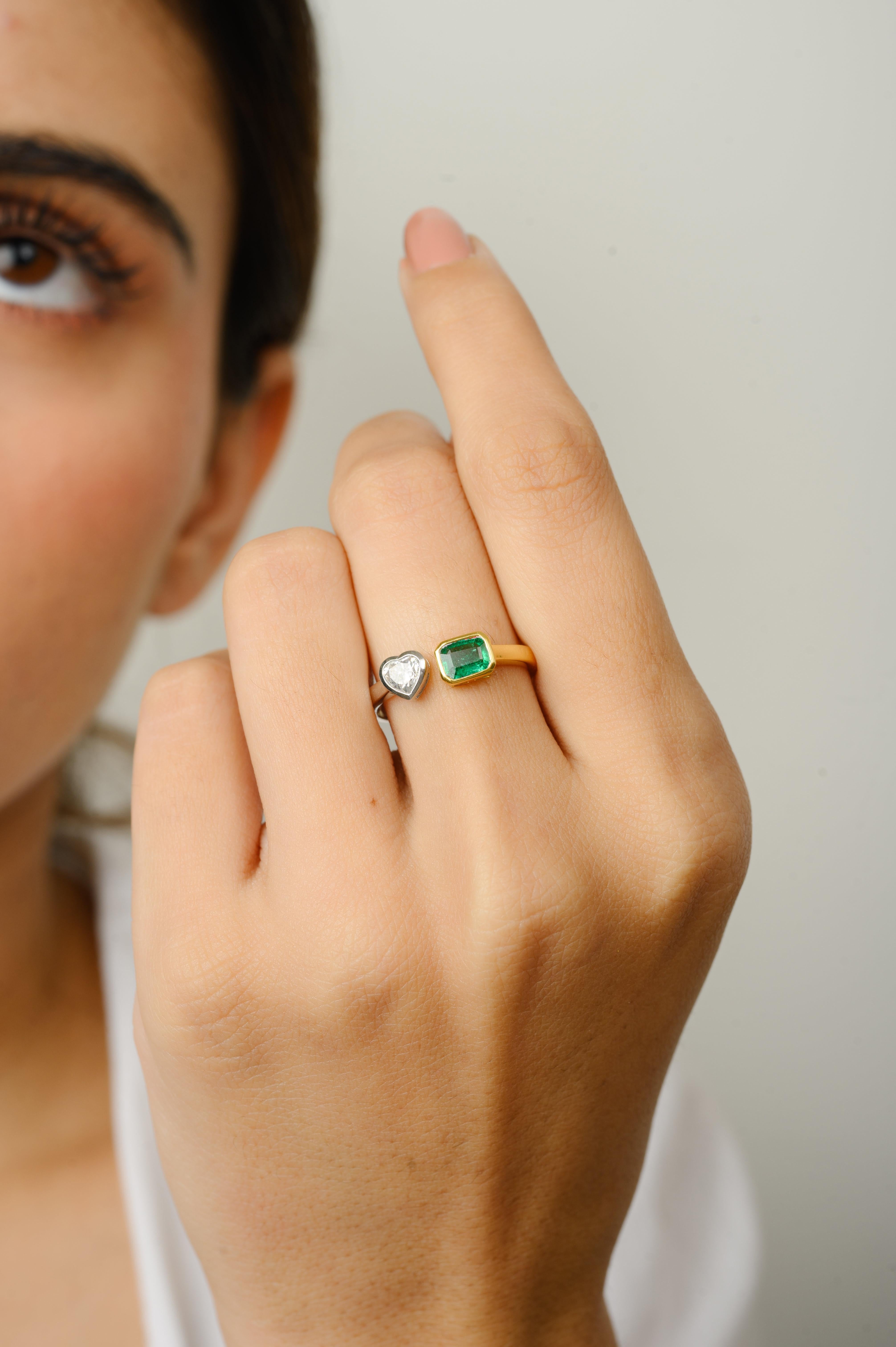 For Sale:  Diamond Heart and Emerald Toi et Moi Ring in 18k Solid Two Toned Solid Gold 4