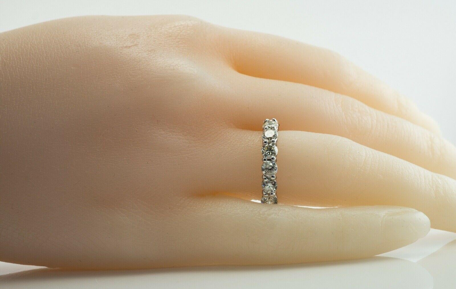 Natural Diamond Eternity Ring Band 14K White Gold 3.40 TDW en vente 4