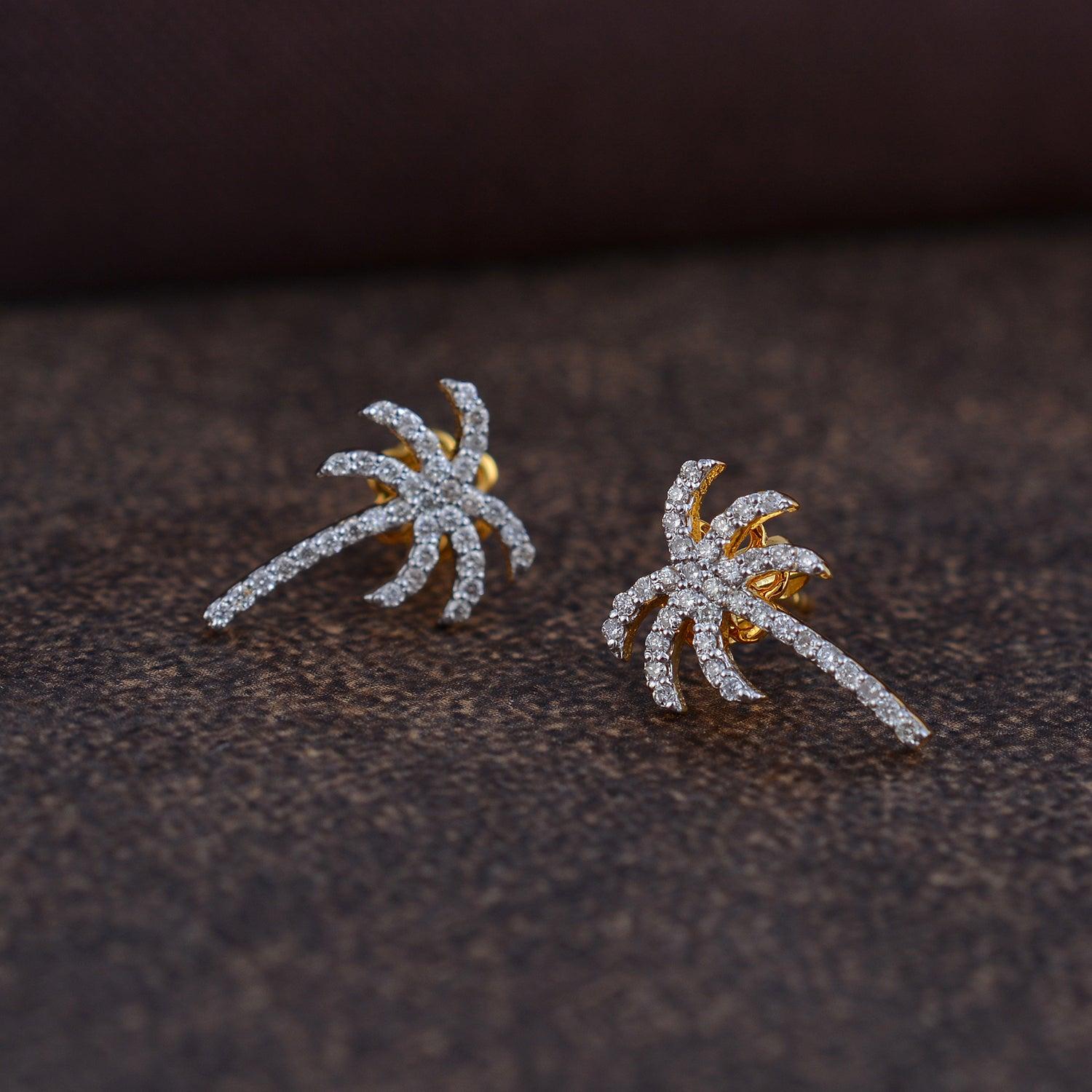 Natural Diamond Gold Earrings in 14K In New Condition In jaipur, IN