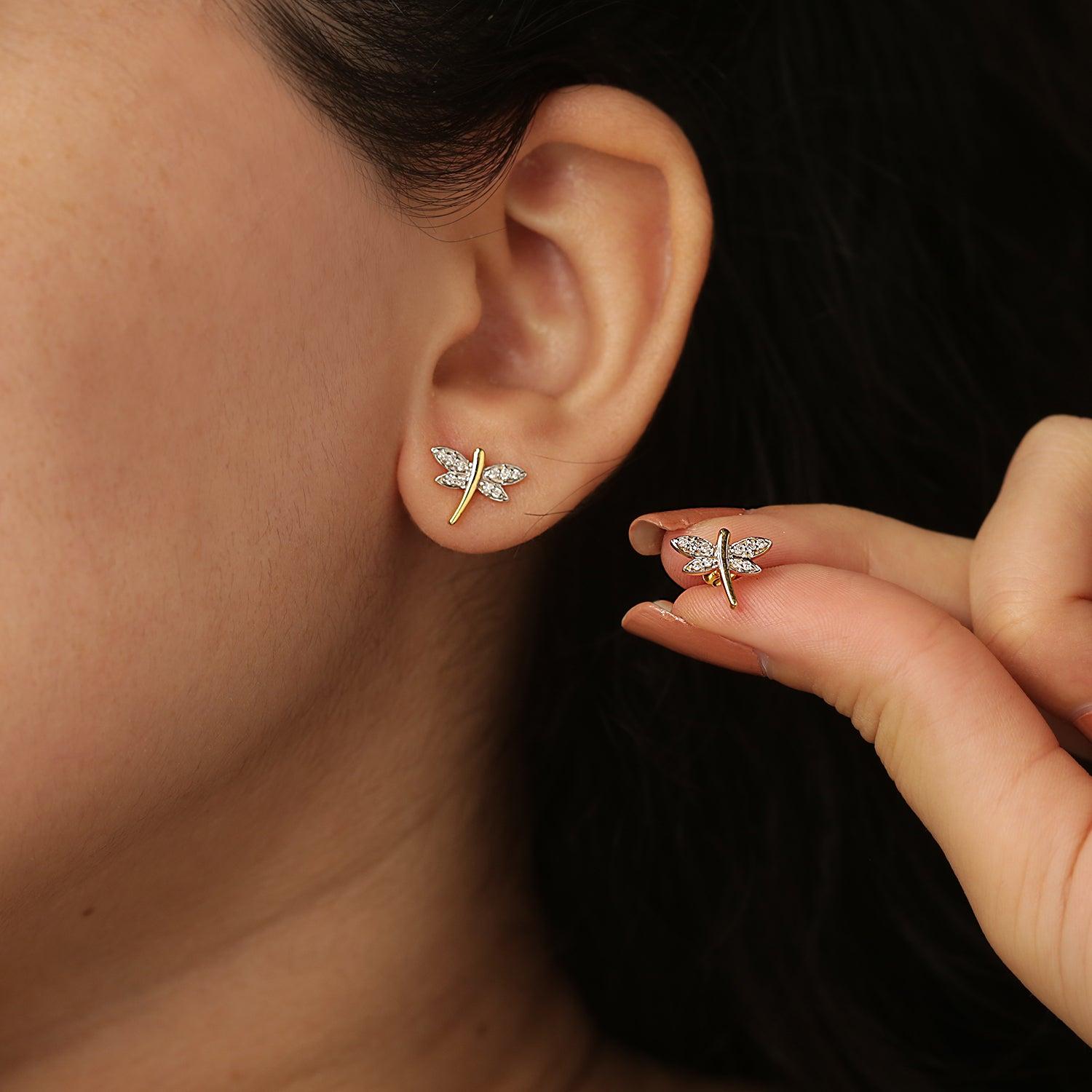 Women's Natural Diamond Gold Stud Earrings in 14K For Sale