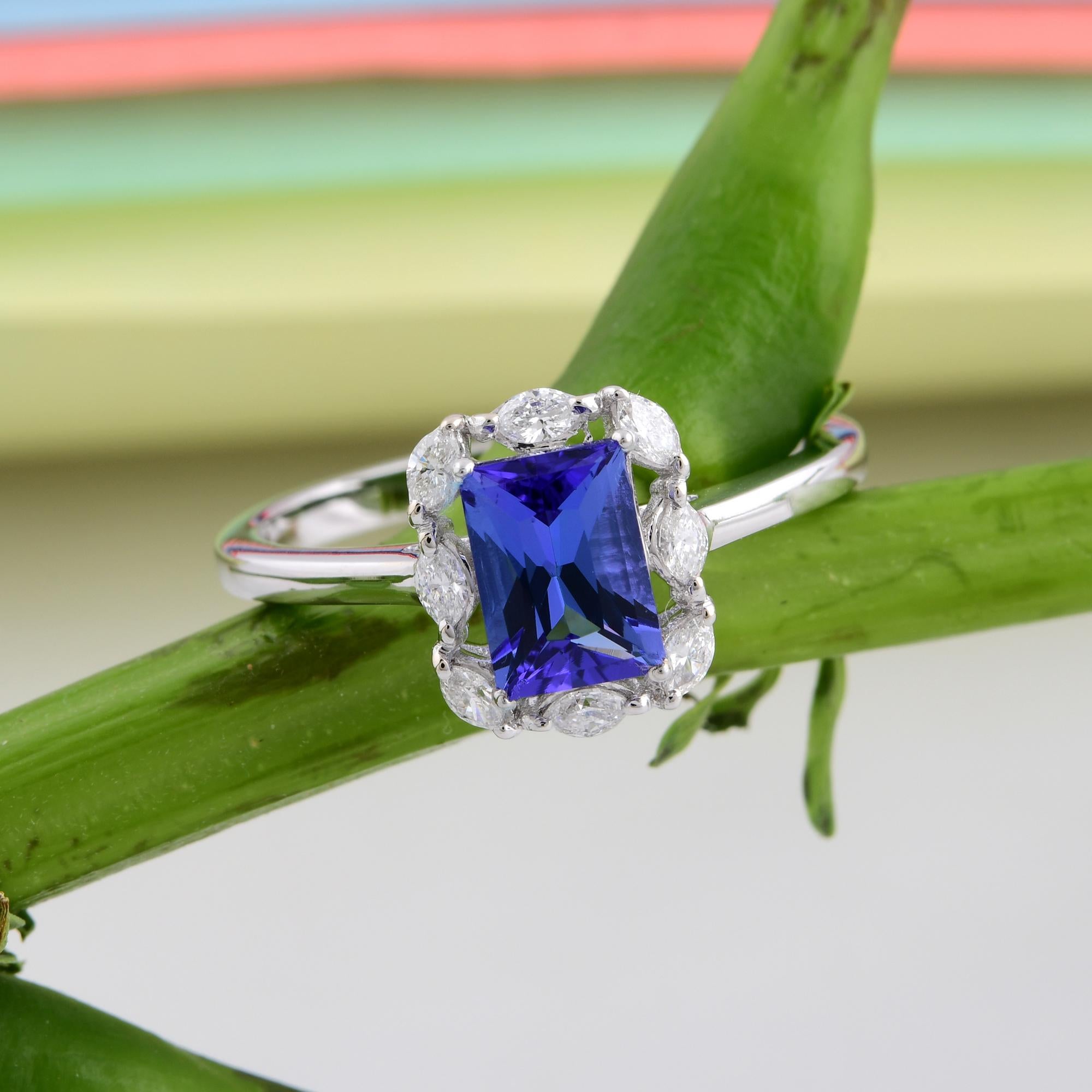 in vendita:  Anello di fidanzamento con diamante naturale e tanzanite a forma di aureola in oro bianco 14 carati Gioielli di pregio 3