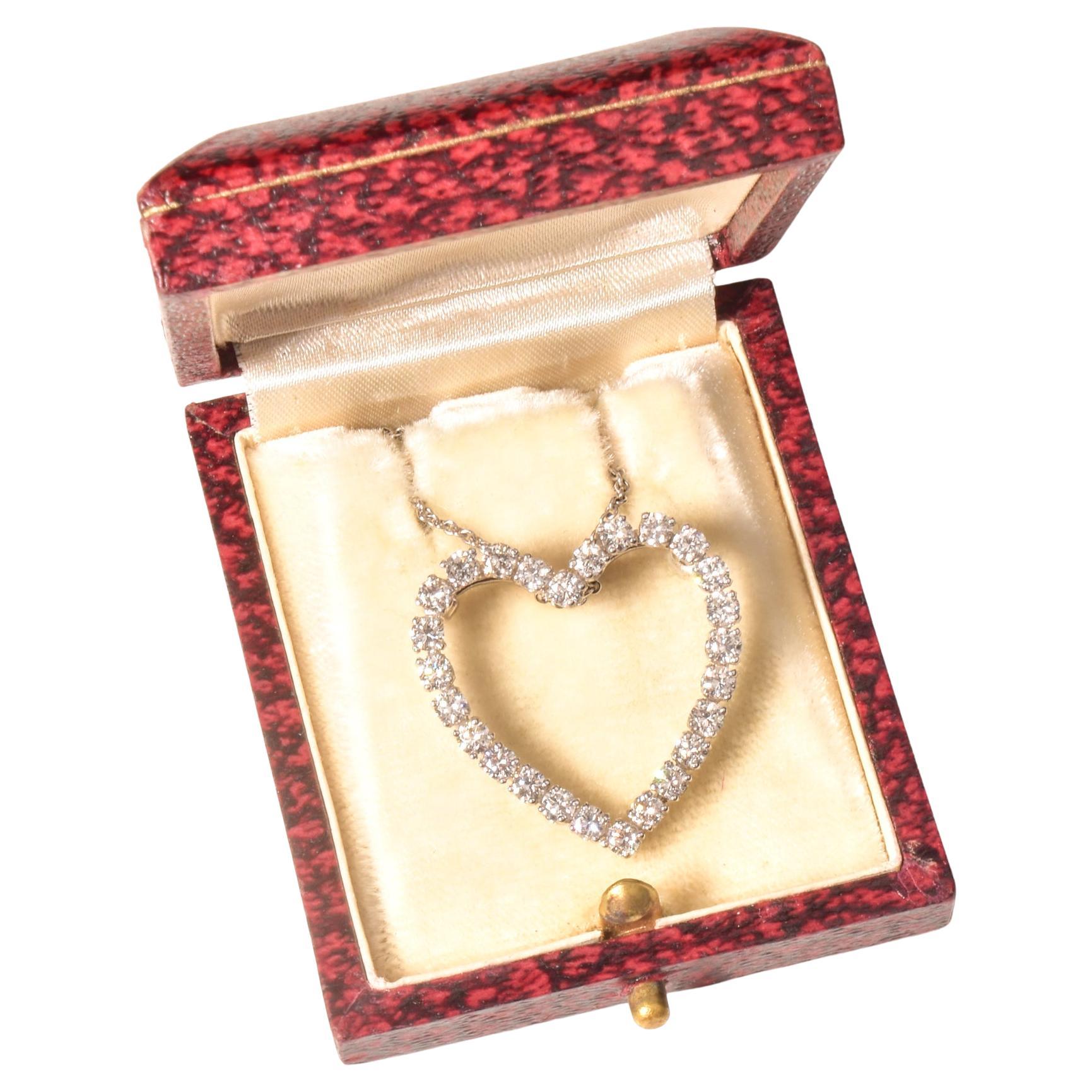 Collier pendentif cœur en or blanc 14 carats avec diamants naturels de 2,6 carats