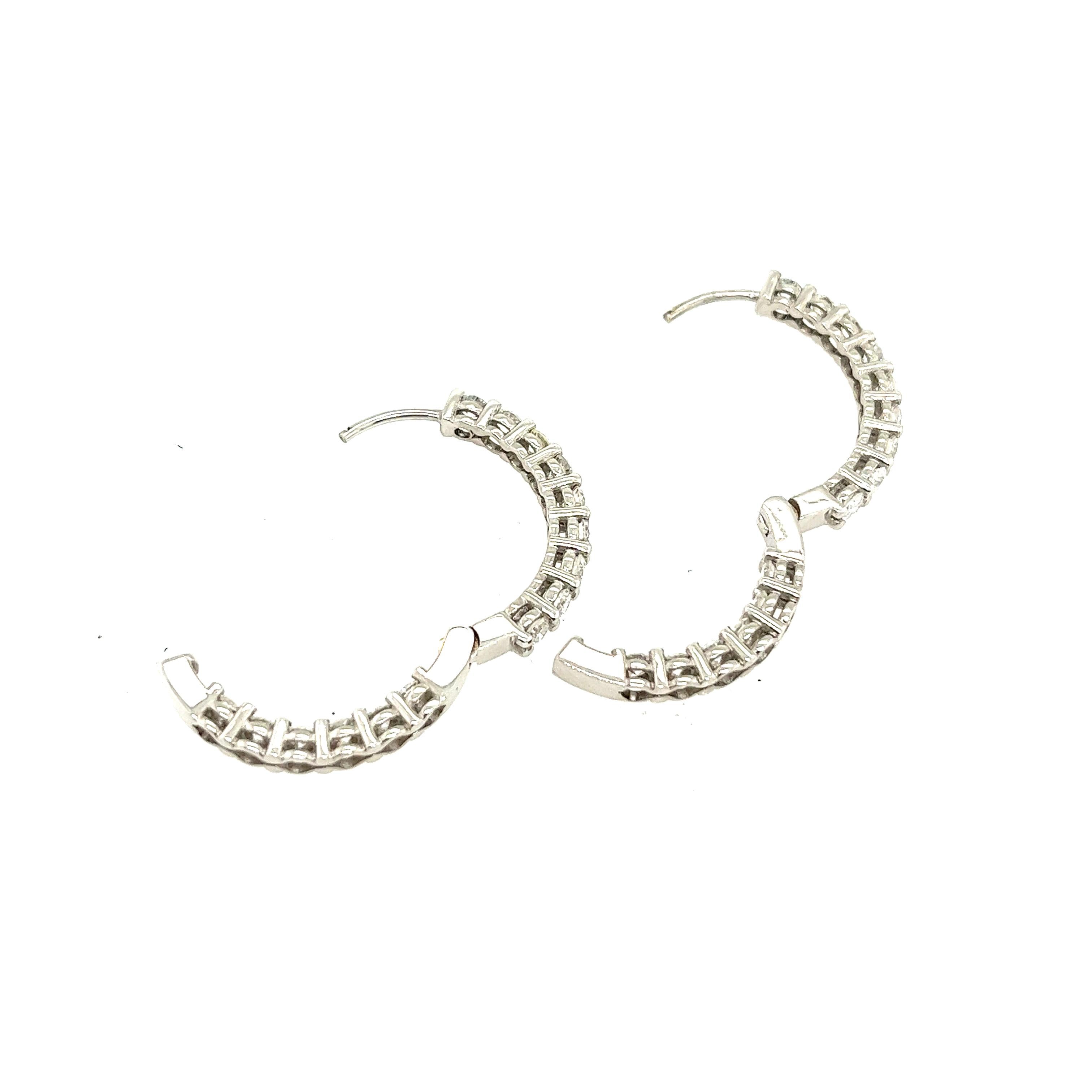 Women's Natural Diamond Hinged Hoop Earrings Set with 1.80ct in 14ct White Gold For Sale