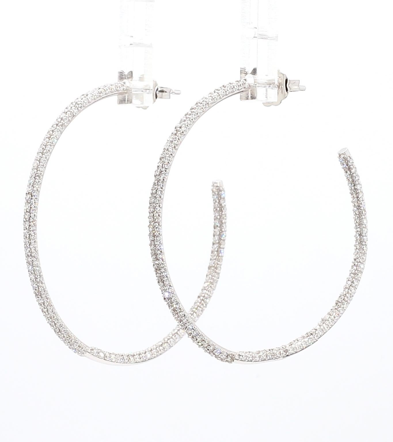 Natural Diamond Hoop Earrings 2.14ctw Inside Out Hoop Earrings Three Row 14K WG In New Condition For Sale In New York, NY