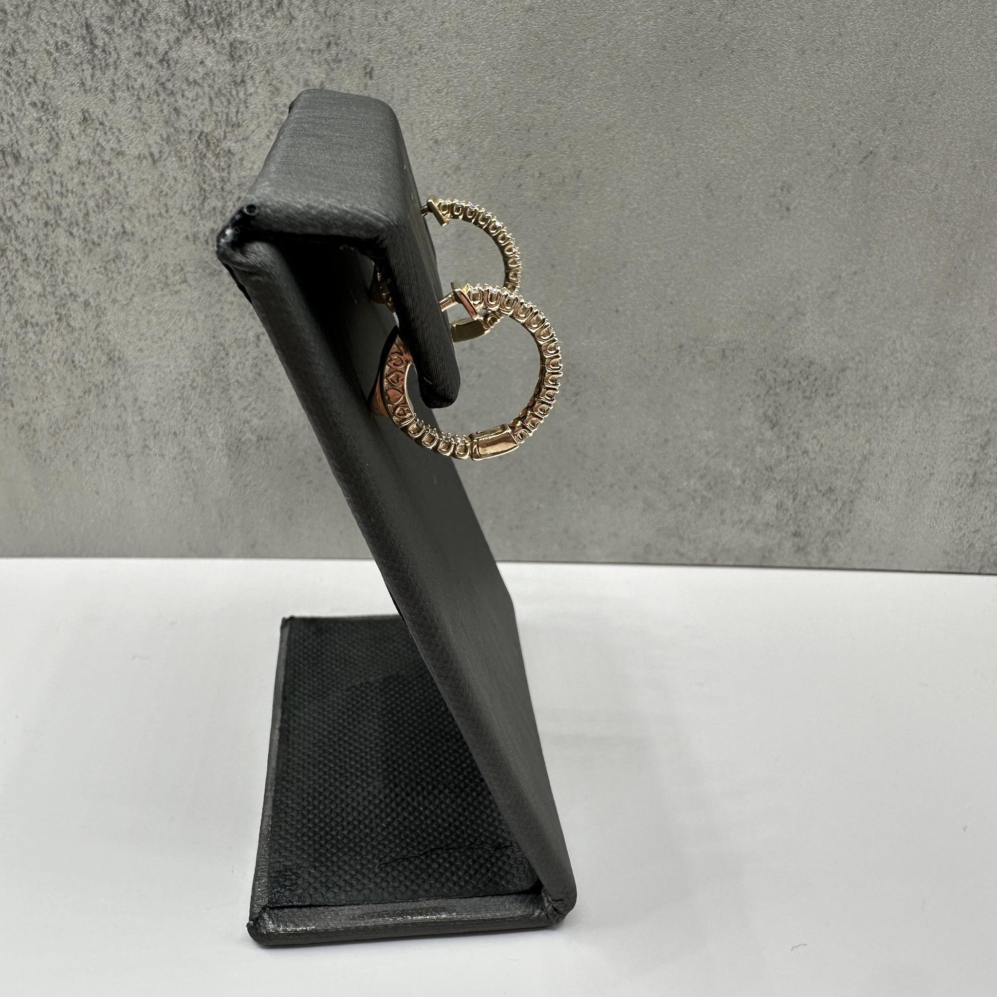 Taglio rotondo Orecchini a cerchio con diamanti naturali in oro giallo 14kt - 0,70ctw, 0,75in, New in vendita