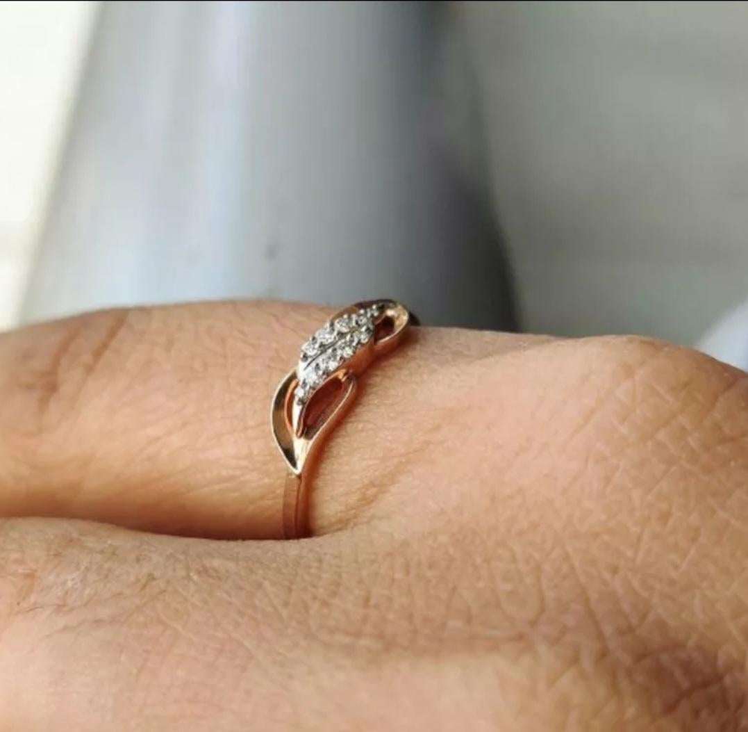 Art Deco Natural Diamond Leaf Ring 14k Solid Gold Minimalist Diamond Wedding Ring Band. For Sale