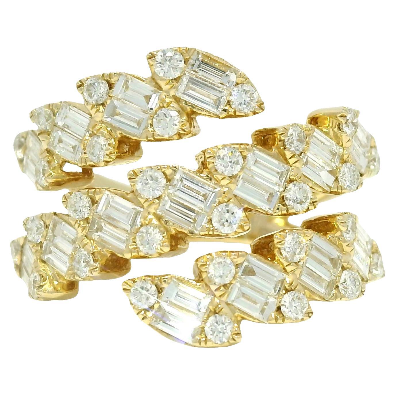 Anello Bypass a 3 file con diamante naturale stile marquise da 14 carati In magazzino