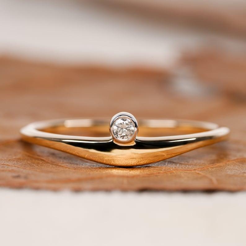 Anillo Solitario Curvo Diamante Natural Fundido Oro 14k Anillo Único Para Mujer Regalo. en Nuevo estado para la venta en Chicago, IL