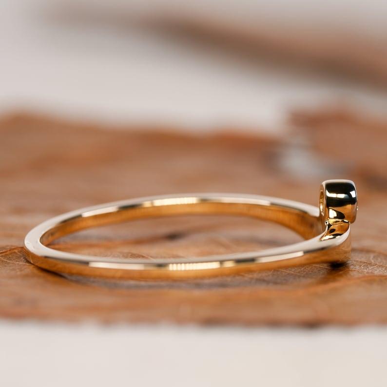 Anillo Solitario Curvo Diamante Natural Fundido Oro 14k Anillo Único Para Mujer Regalo. en venta 1