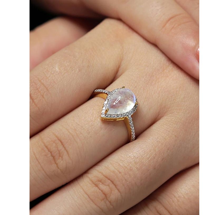 Natural Diamond & Moonstone Ring 14K gold In condizioni Nuovo in vendita a jaipur, IN
