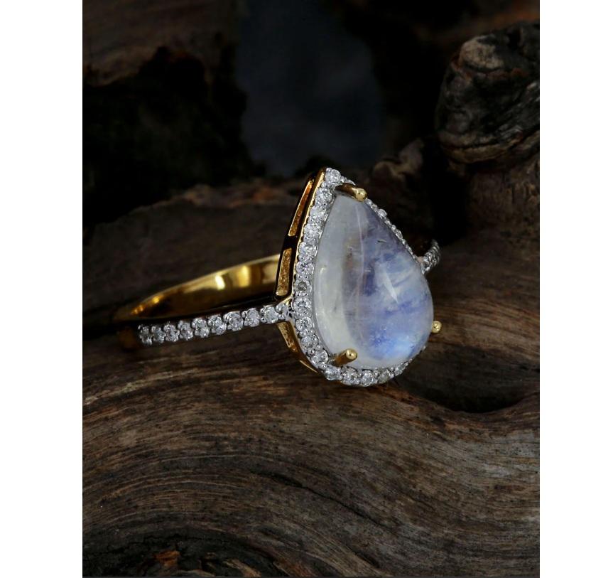 Natural Diamond & Moonstone Ring 14K gold in vendita 1