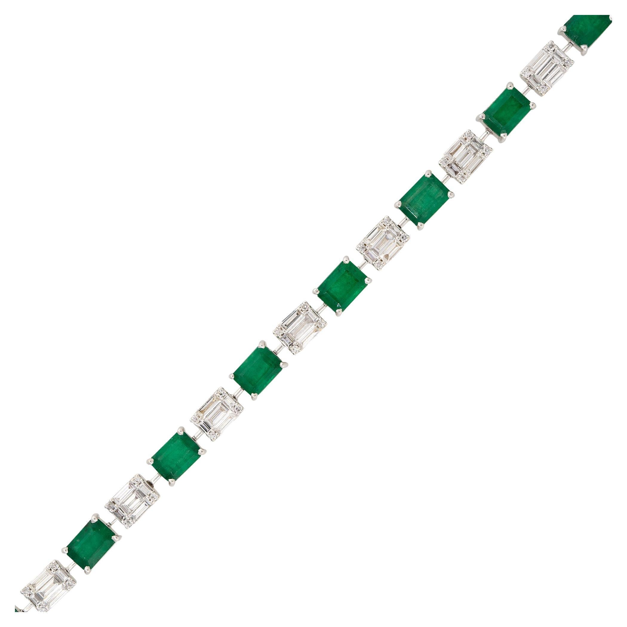 Natural Diamond Mosaic & Emerald Gemstone 18-Karat Alternating Bracelet In Stock For Sale