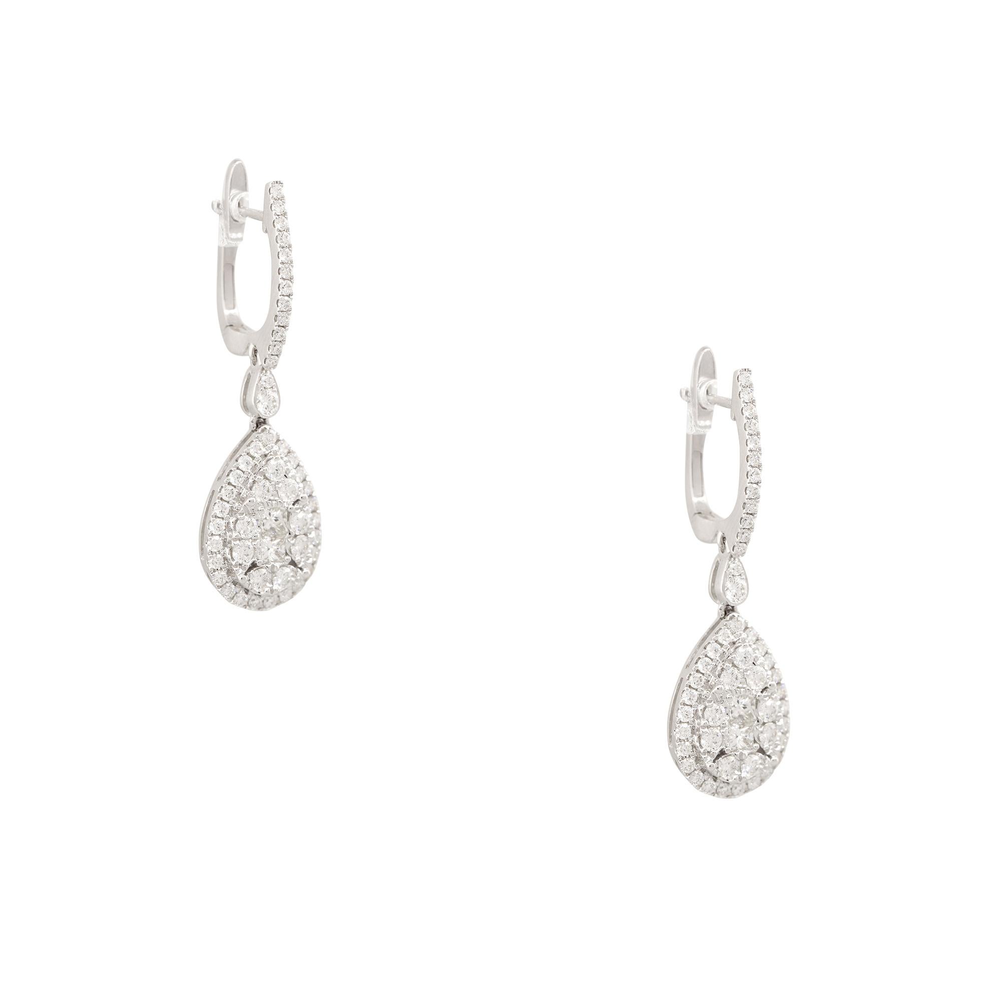 Boucles d'oreilles en mosaïque de diamants naturels 18 carats En stock en vente 3