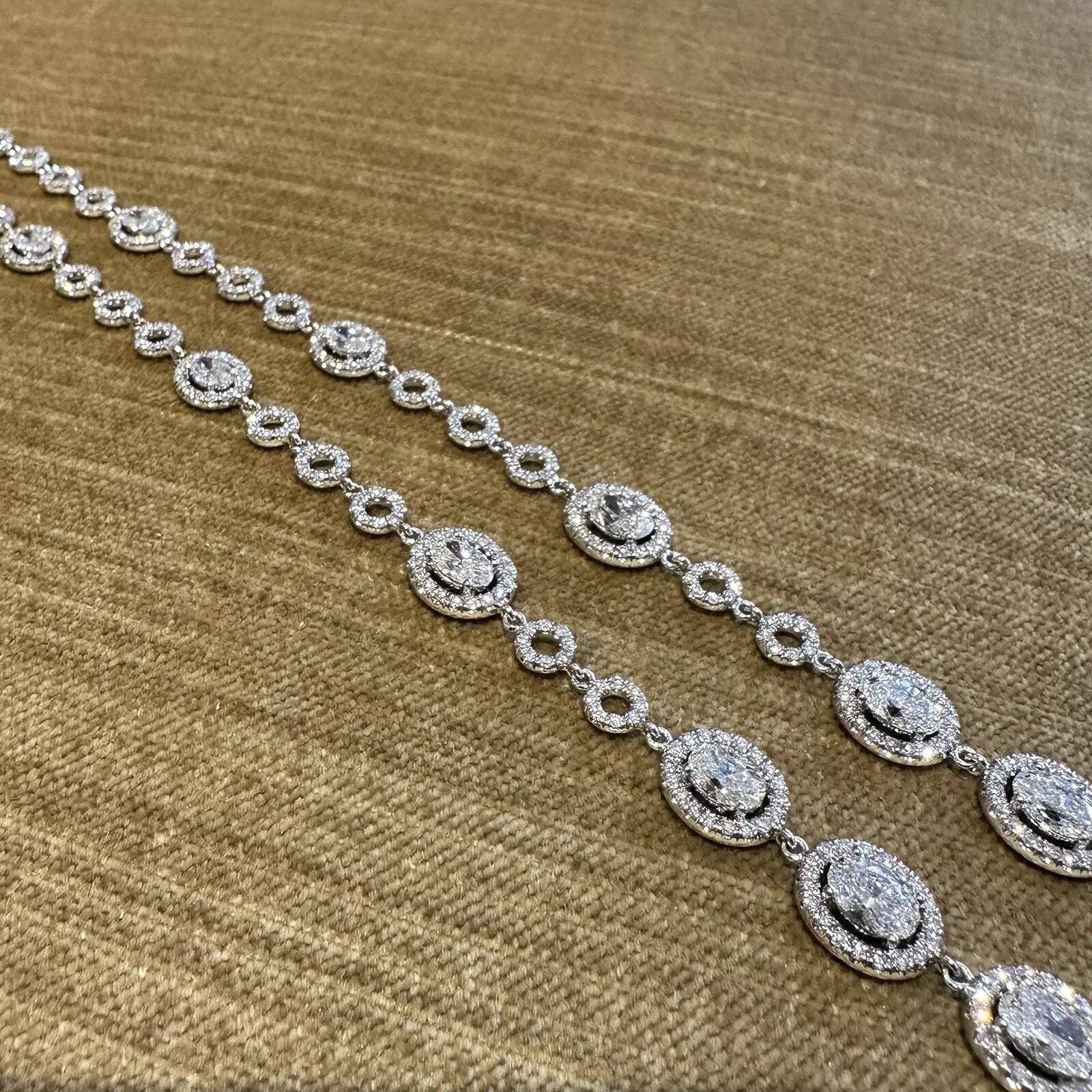 Collier de diamants naturels ovales et ronds de 10,00 carats au total en or blanc 18 carats Excellent état - En vente à La Jolla, CA