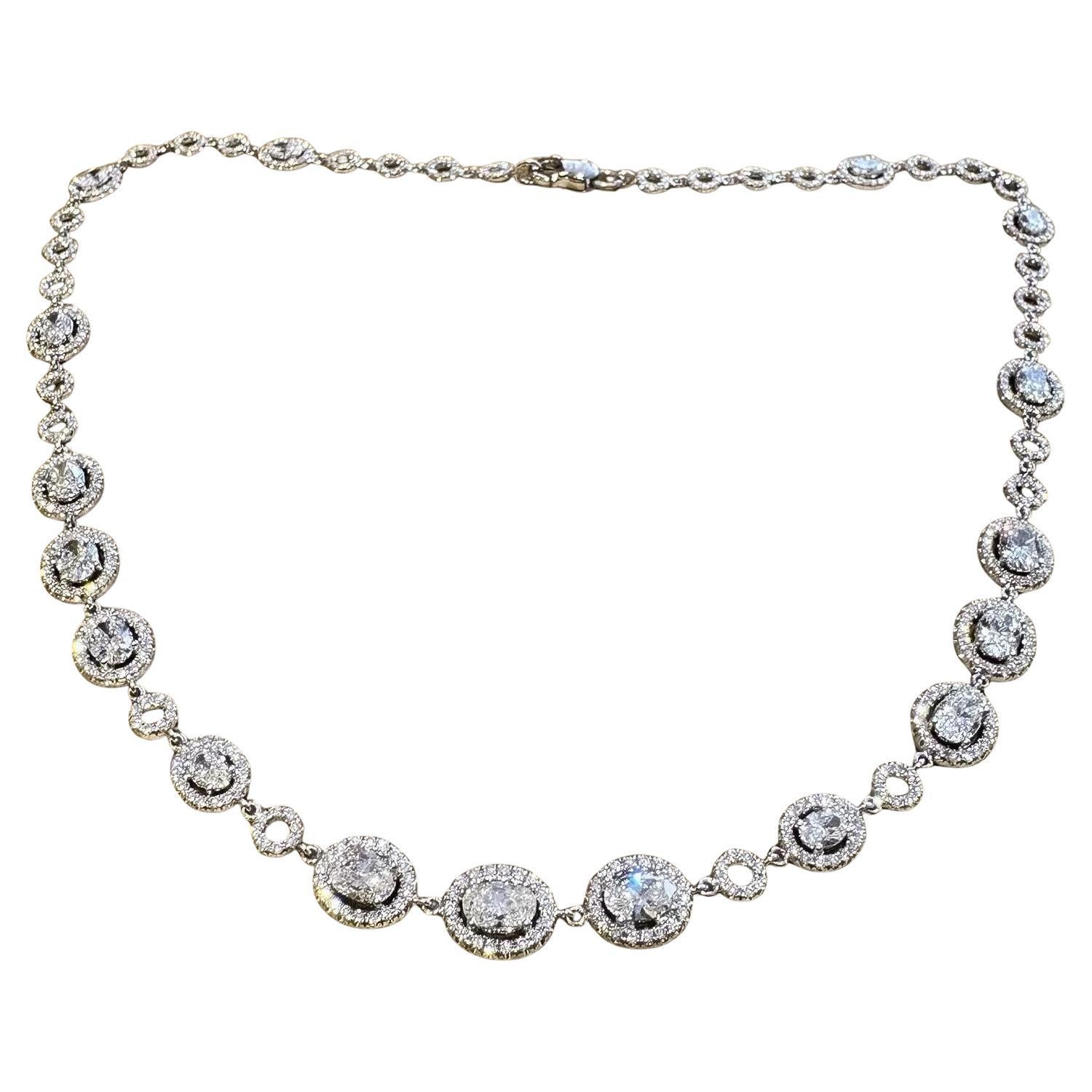 Collar de Diamantes Naturales 10.00 quilates total Ovalados y Redondos en Oro Blanco de 18k